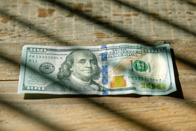 100 us dollar bill