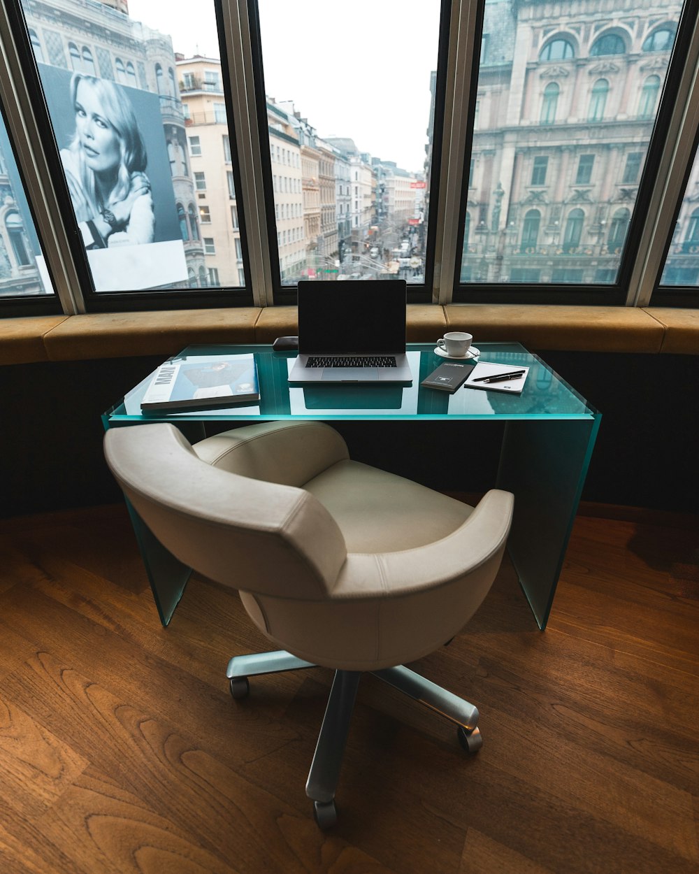 white and gray office rolling chair