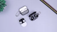 Sports wireless earbuds