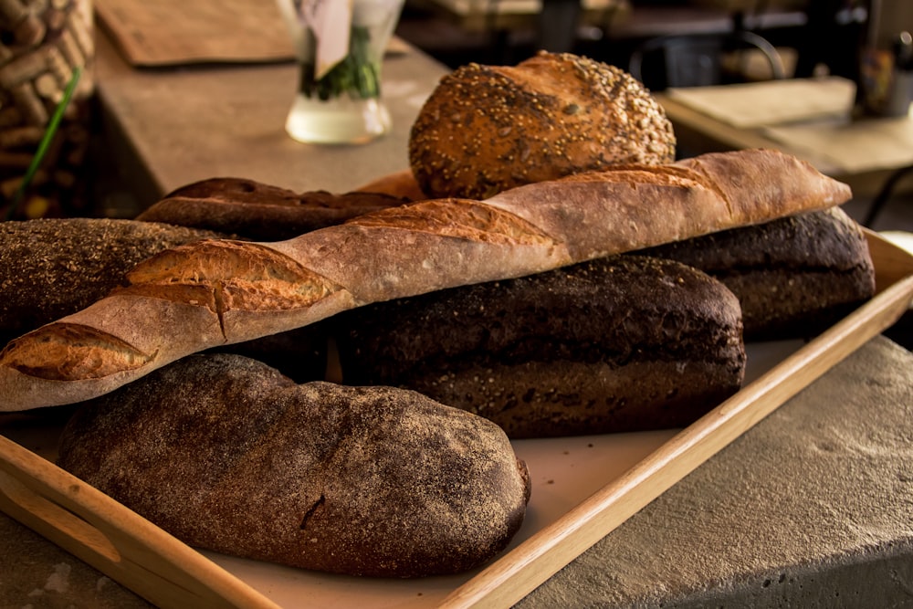 brown bread on white tray