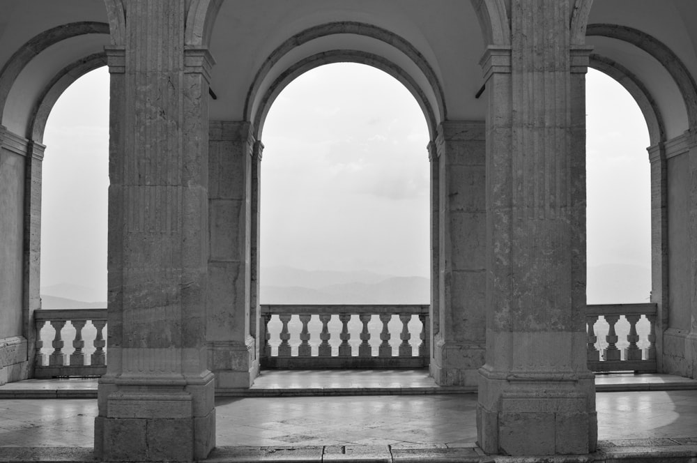 gray concrete arch during daytime