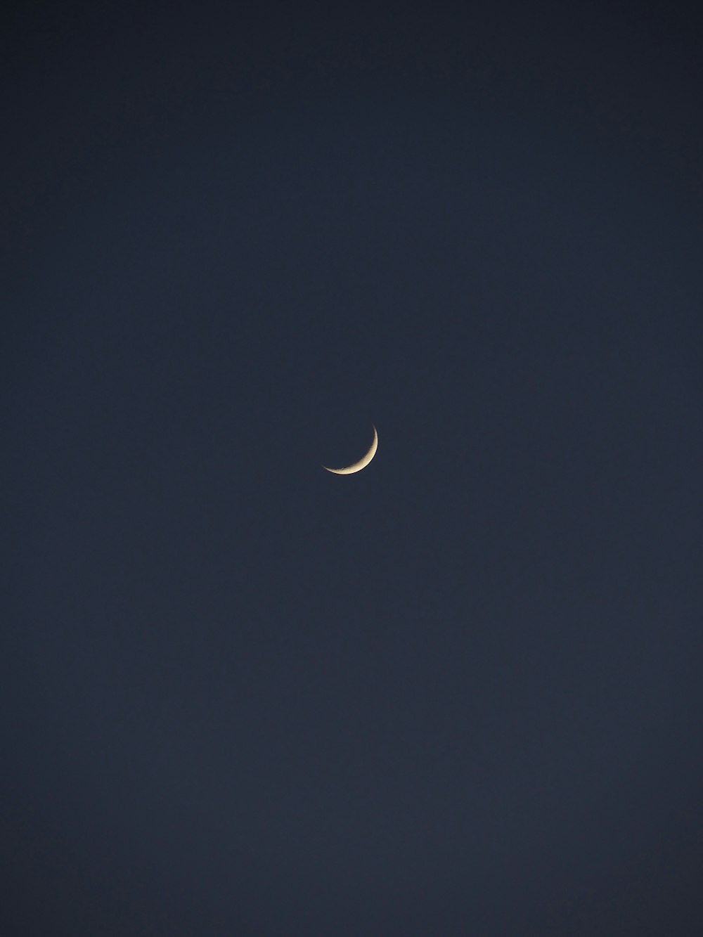 crescent moon in the sky