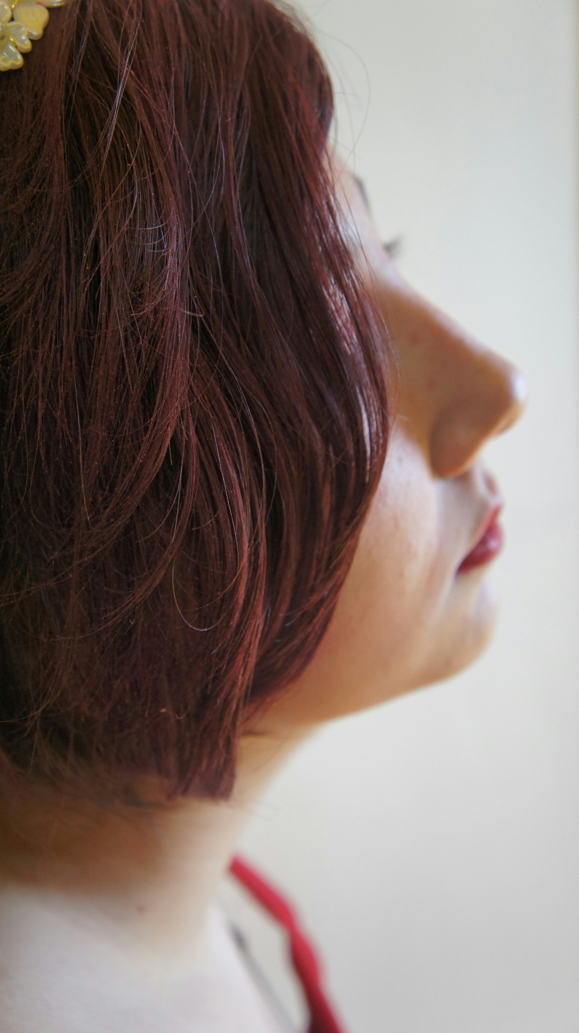 woman with brown hair in close up photography