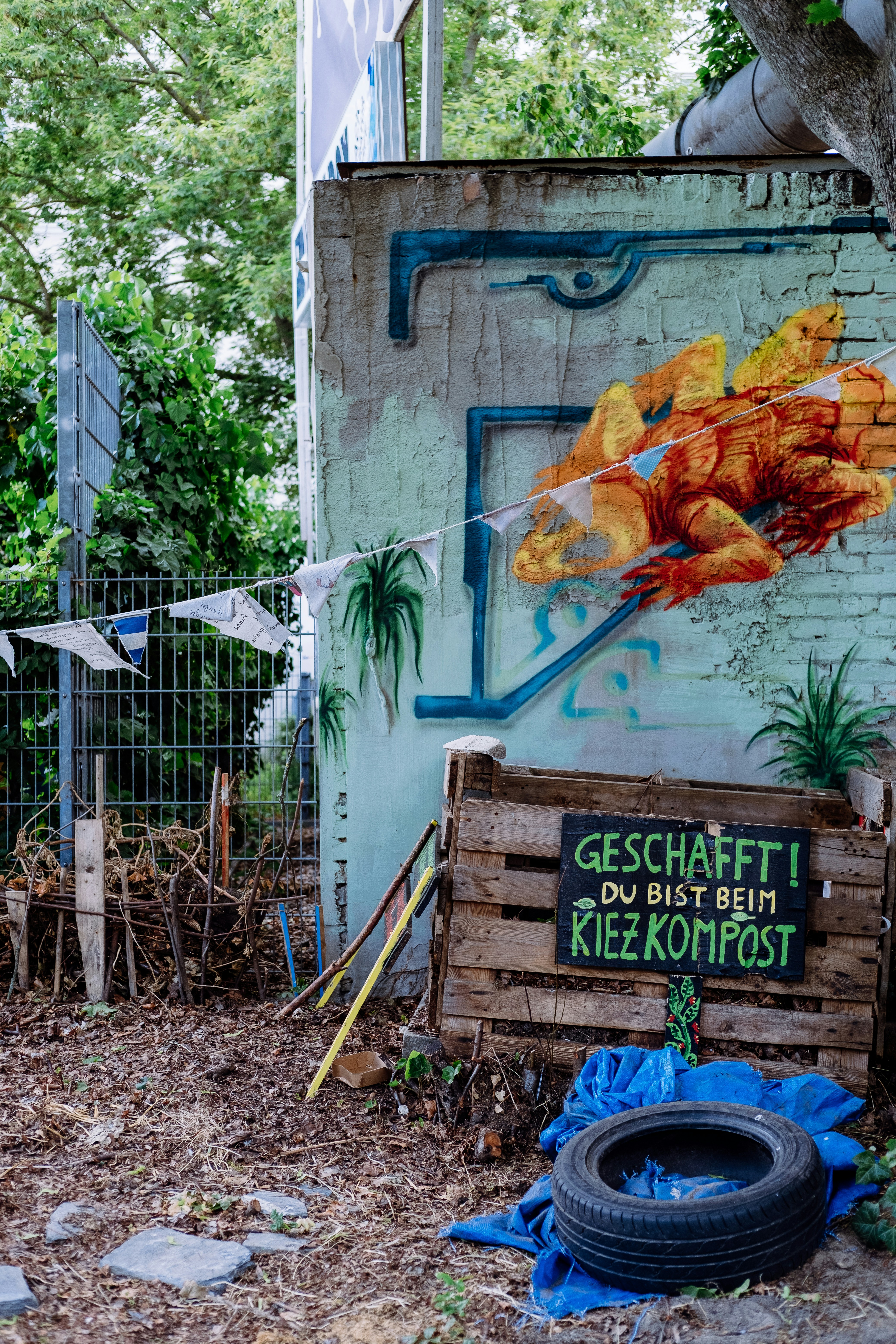 Vom Klo ins Beet – Wie „Holy Shit“ die neue Gartenbewegung befeuert