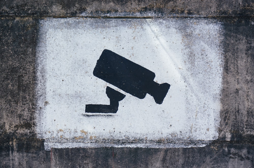UK plans to ban Chinese surveillance cameras post image