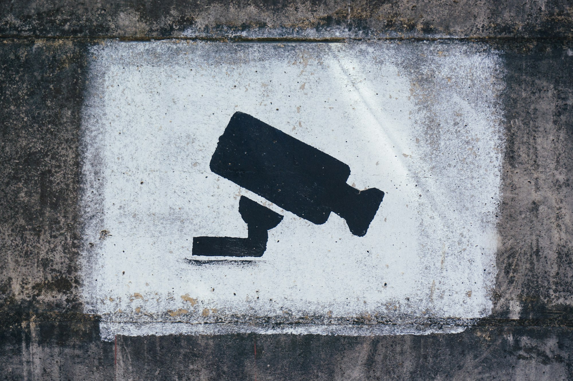UK plans to ban Chinese surveillance cameras