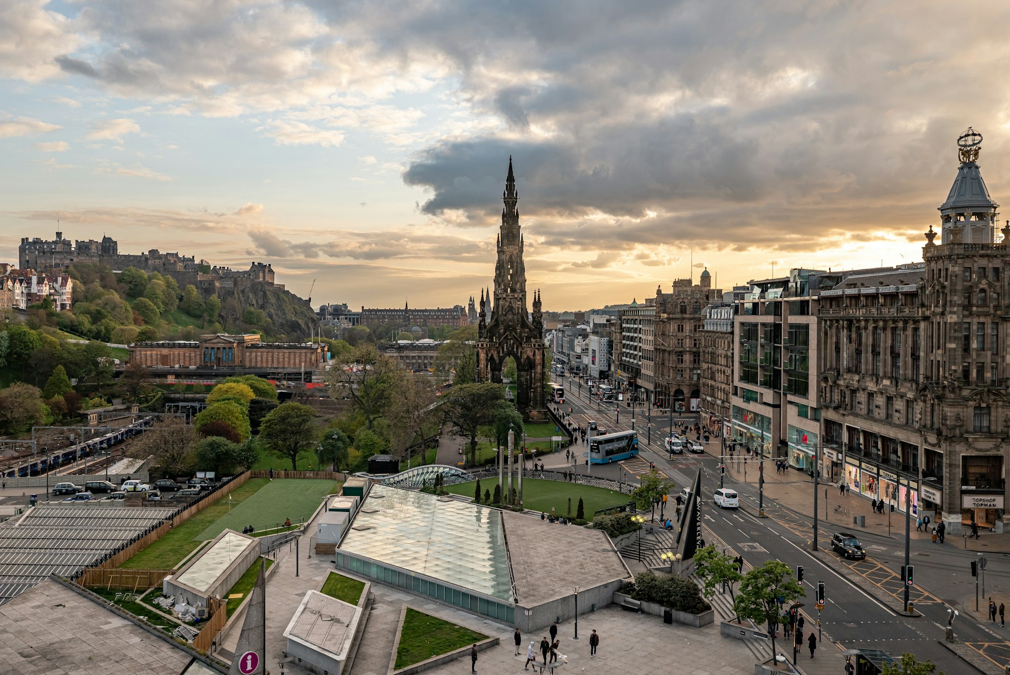 Edinburgh Scott Monument arial view