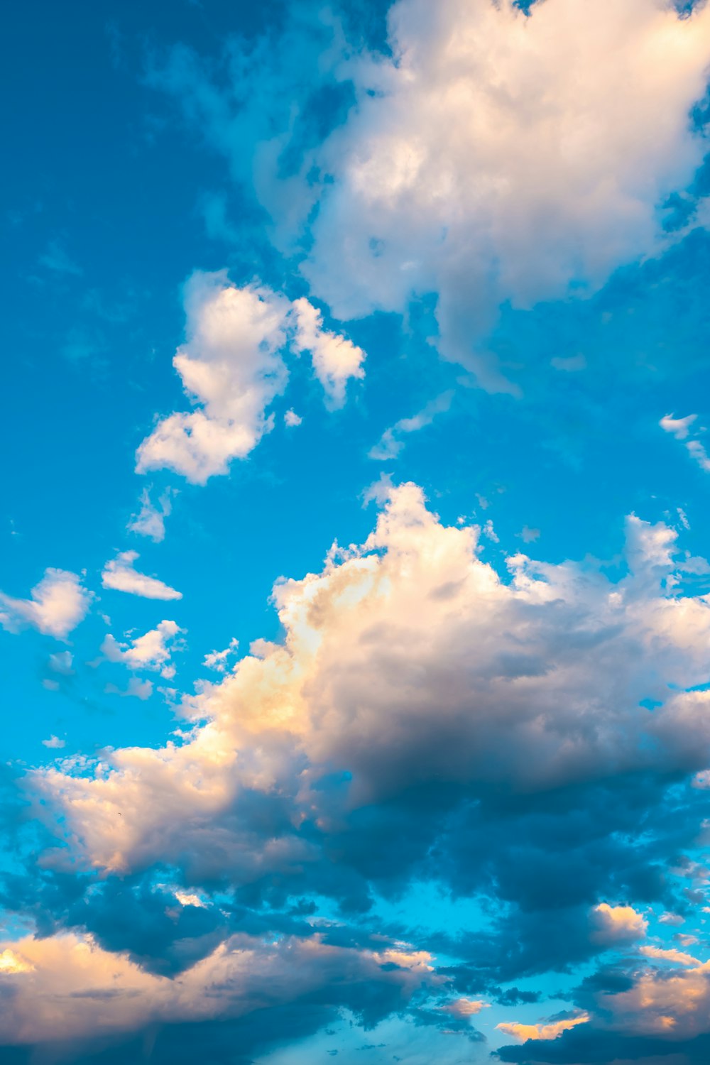 white clouds and blue sky during daytime