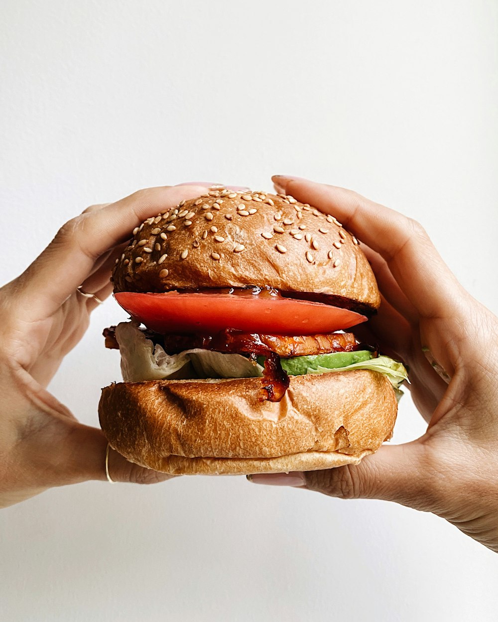 burger with tomato and lettuce