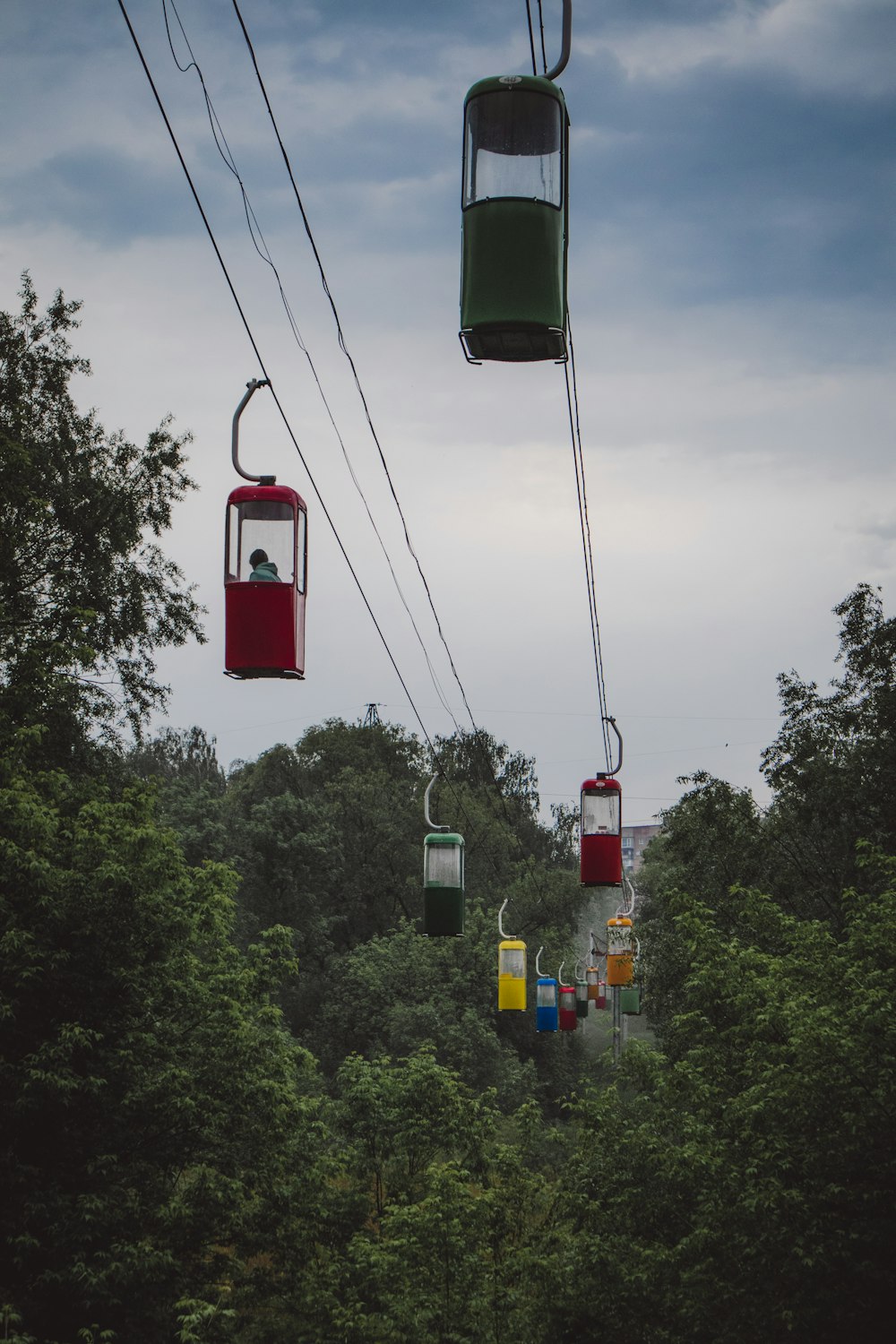 red and yellow cable cars