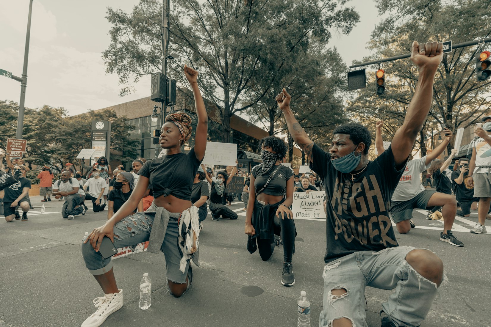 George Floyd protests in May 2020 in Charlotte, North Carolina (Clay Banks via Unsplash)