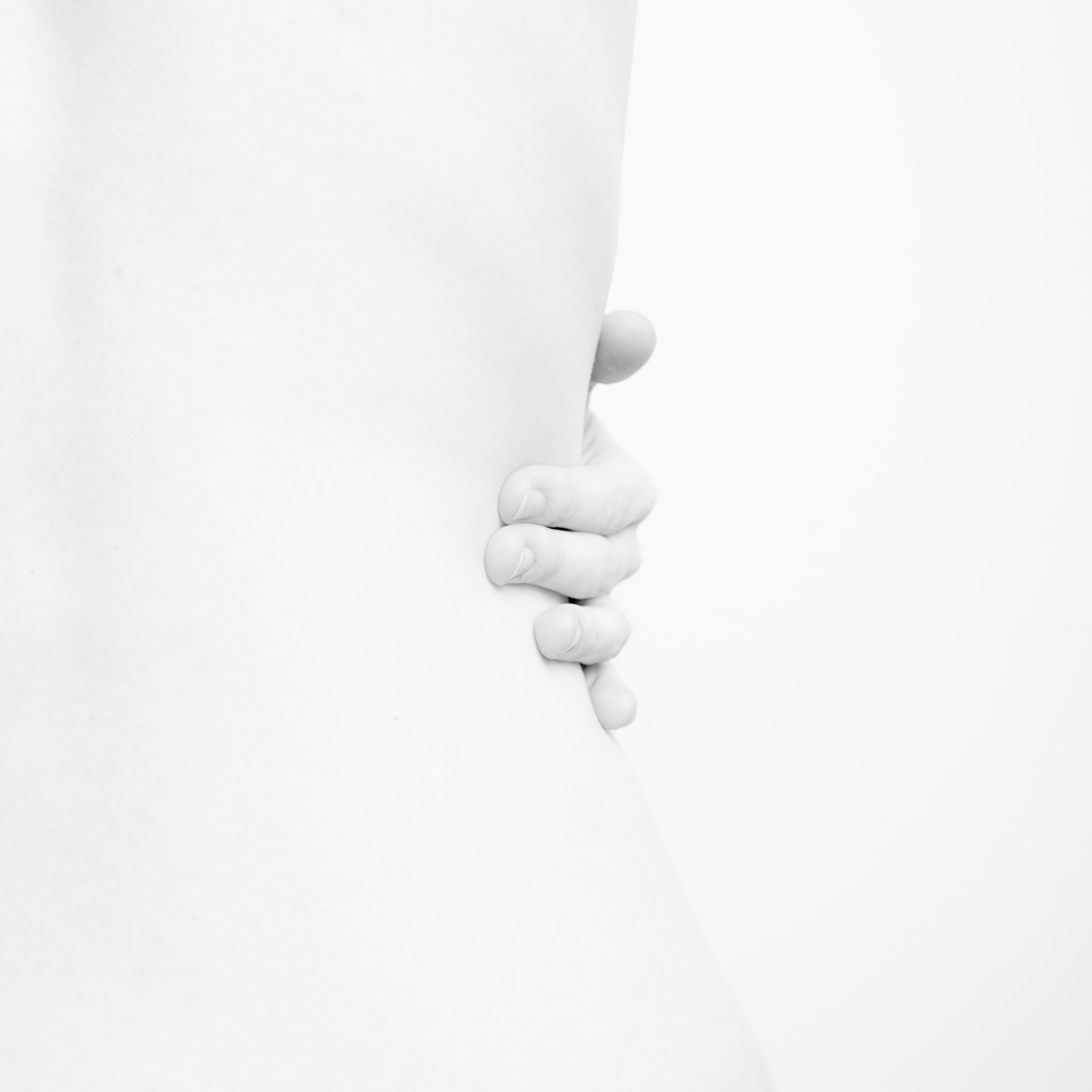5 Tips for Taking the Perfect Butt Cheek Selfies