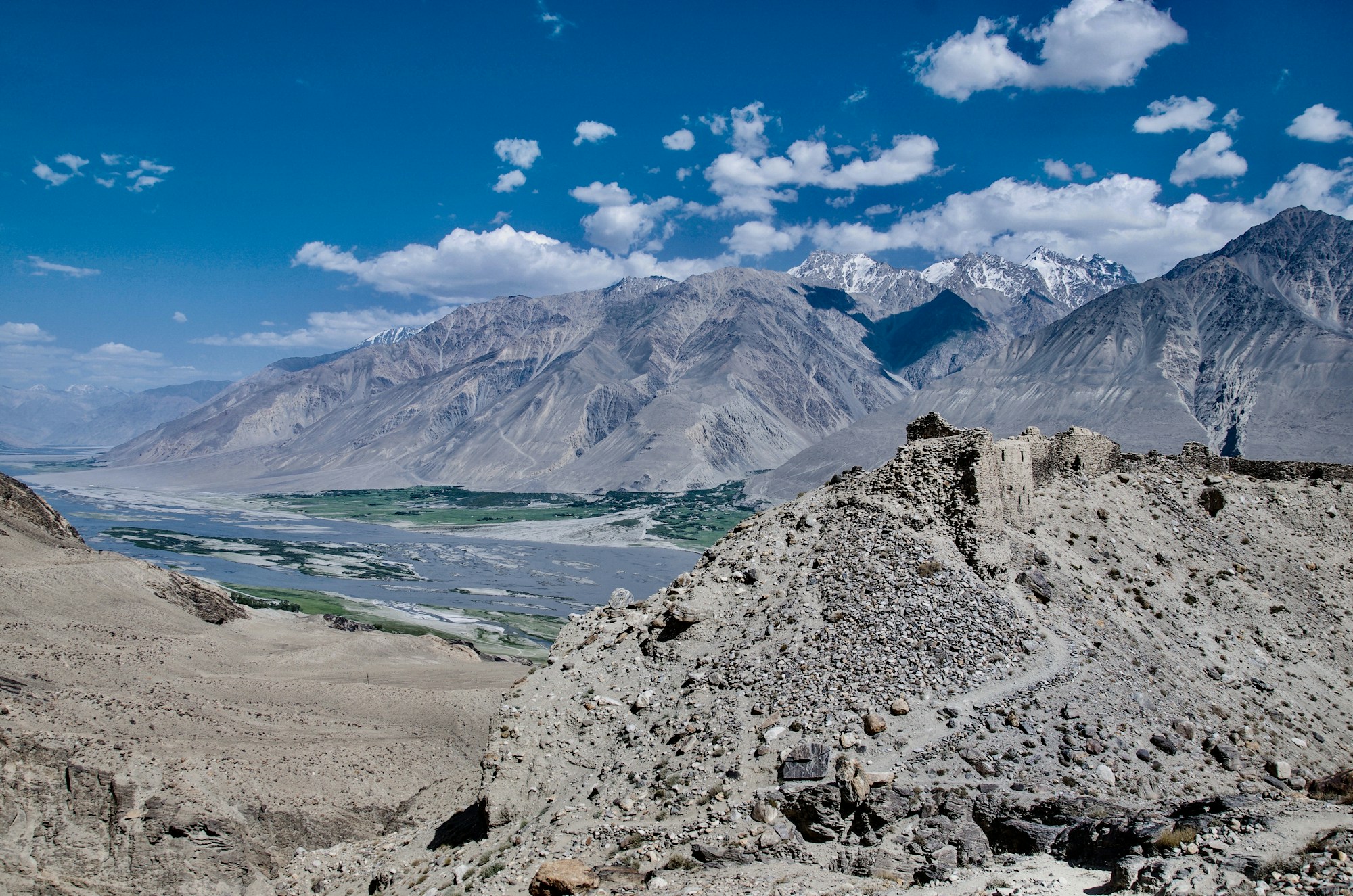 Tajikistan's Authentic Cuisine: Traditional Dishes, Restaurants & Recipes