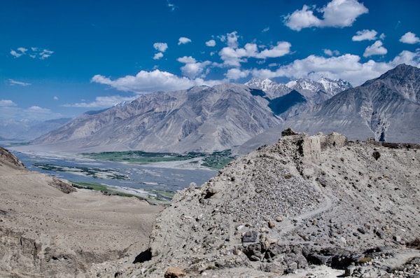 Tajikistan's Authentic Cuisine: Traditional Dishes, Restaurants & Recipes