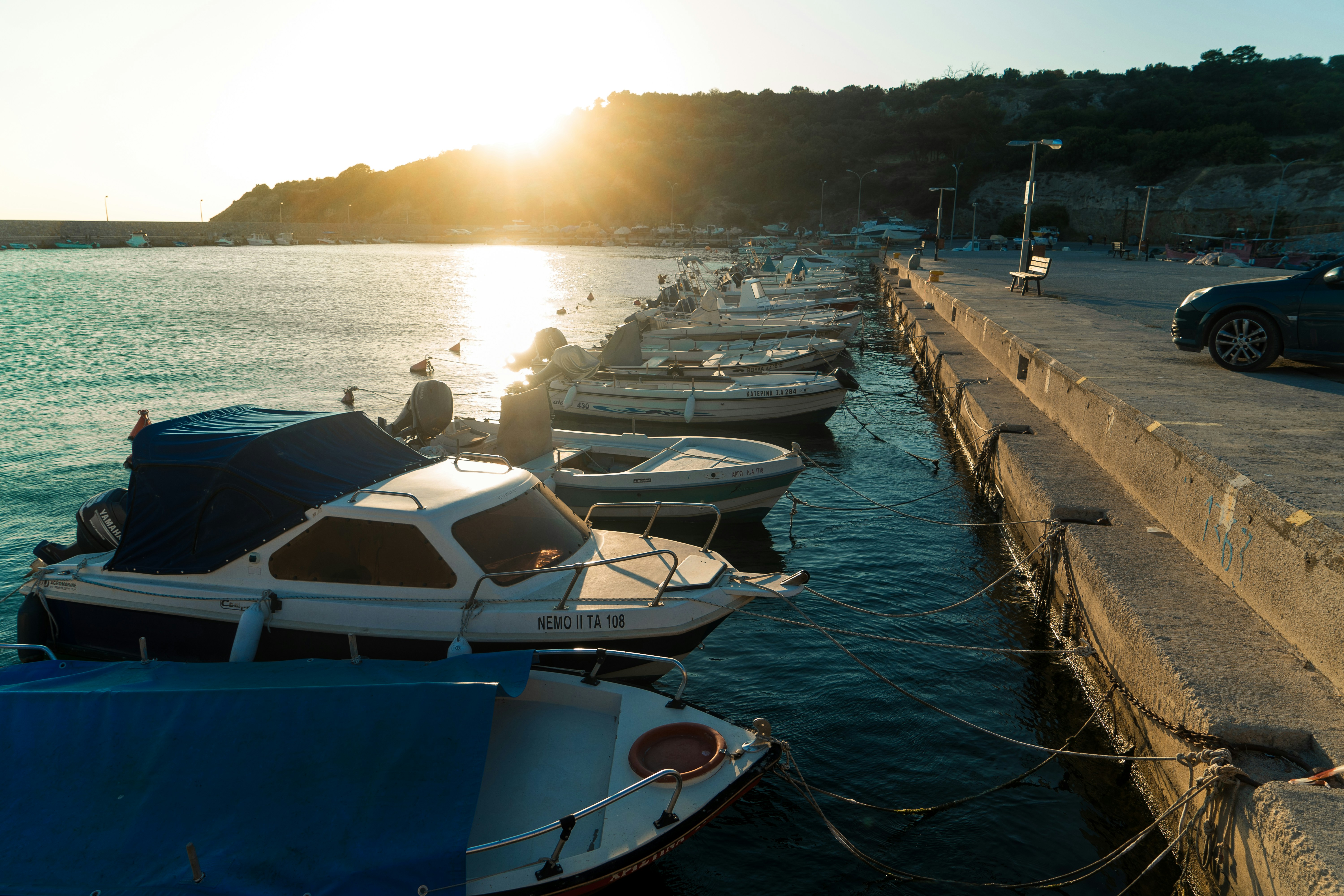 Photo by victorolariu