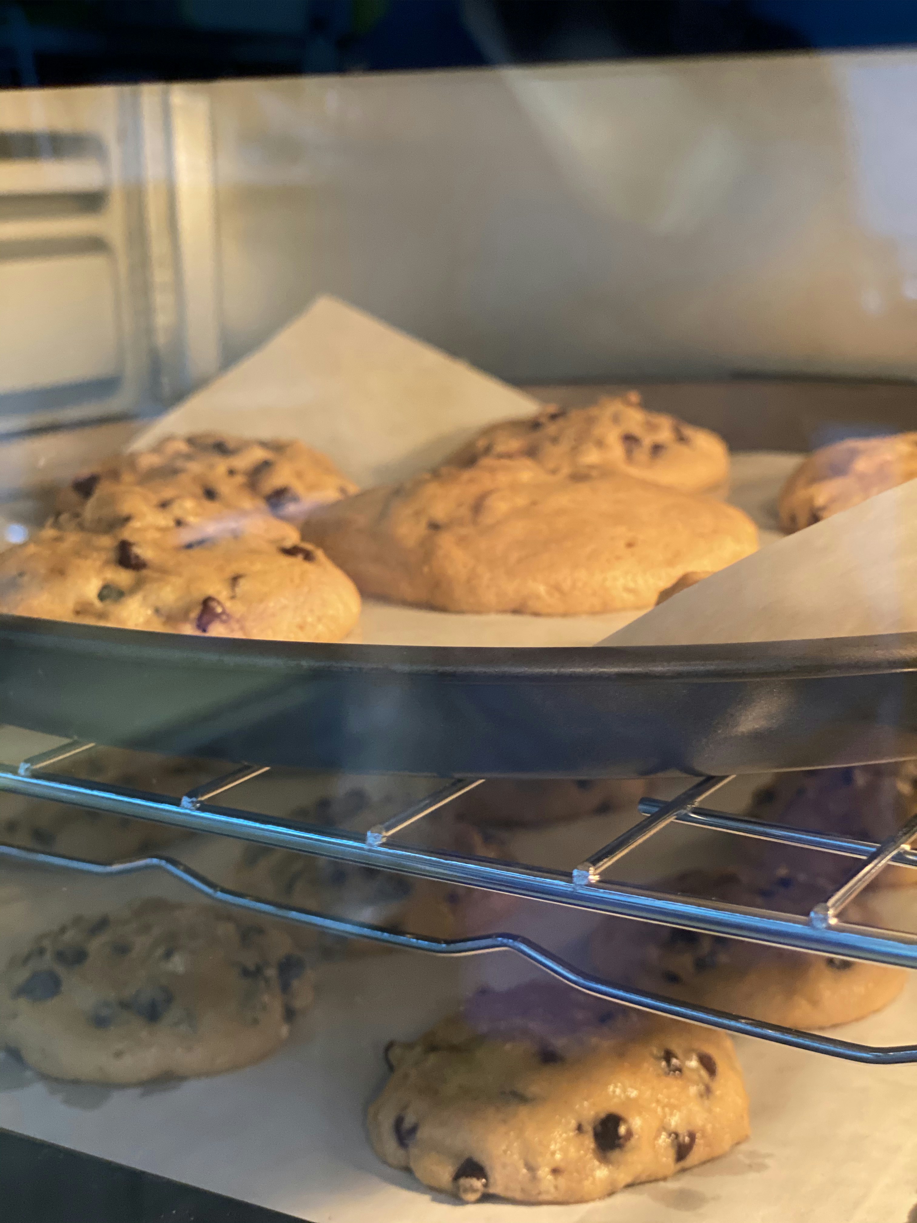8 Cookie Baking Tips for Reheating Cookies Correctly