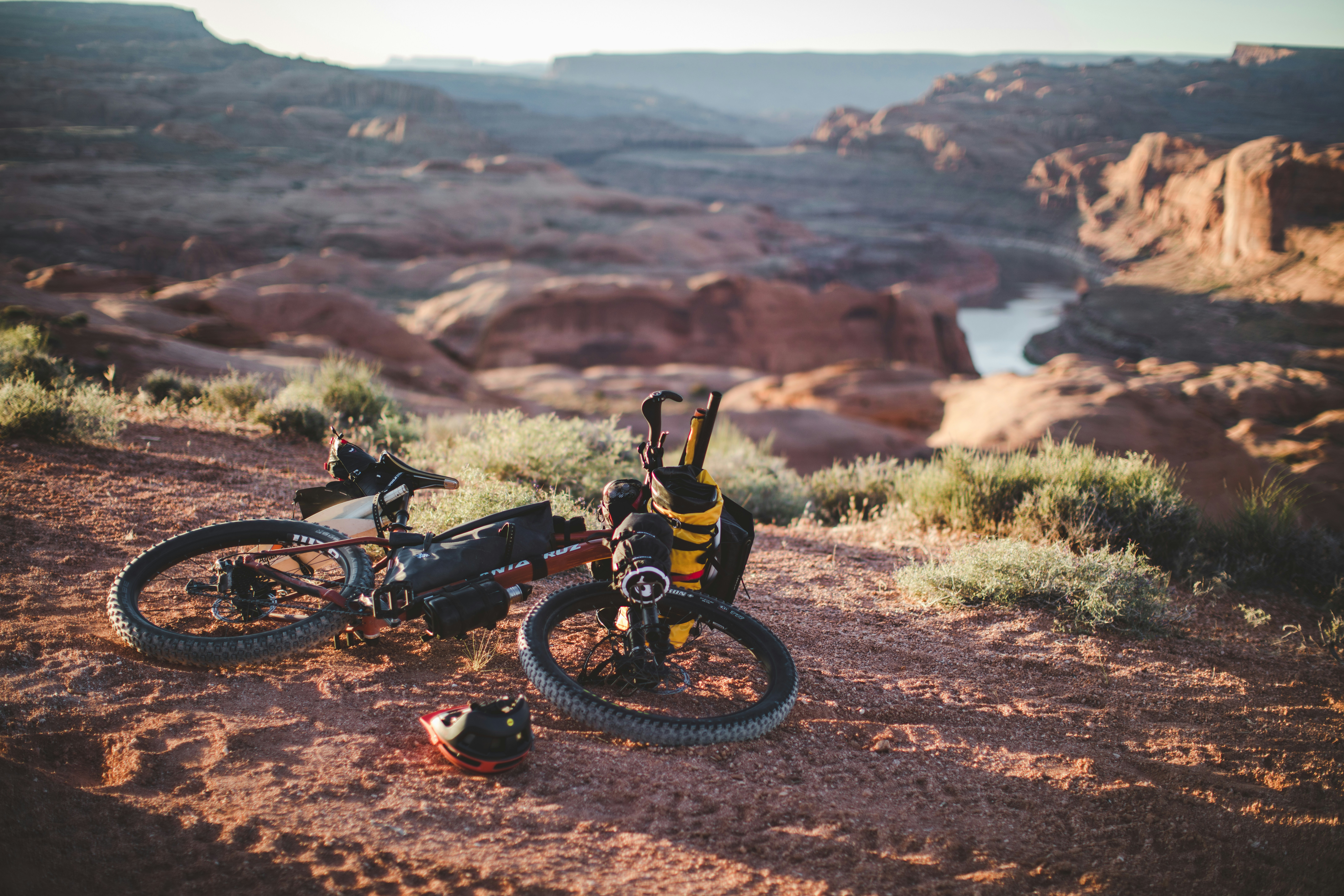 Photo by worldsbetweenlines