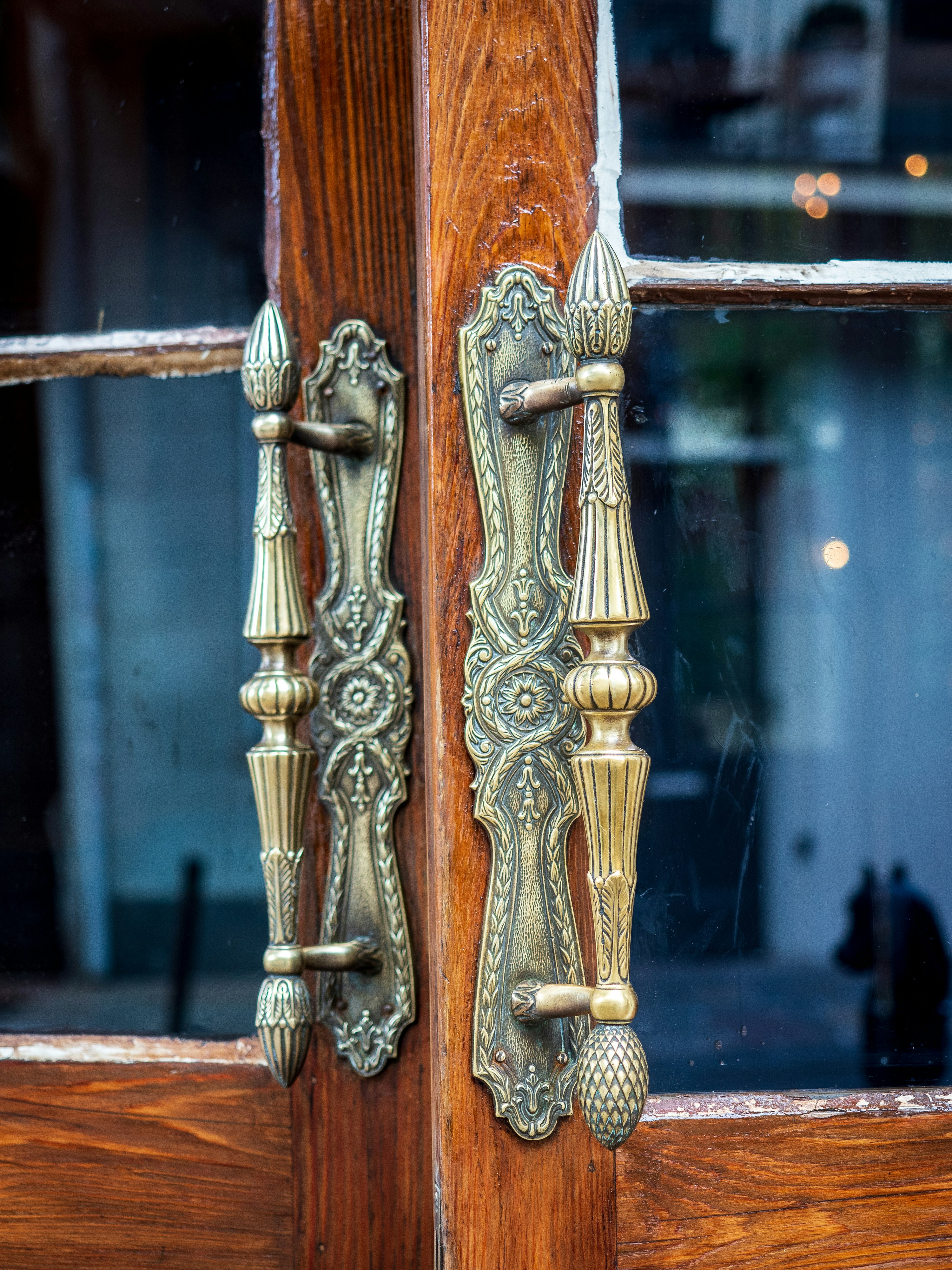 Filigree door handles and reflection