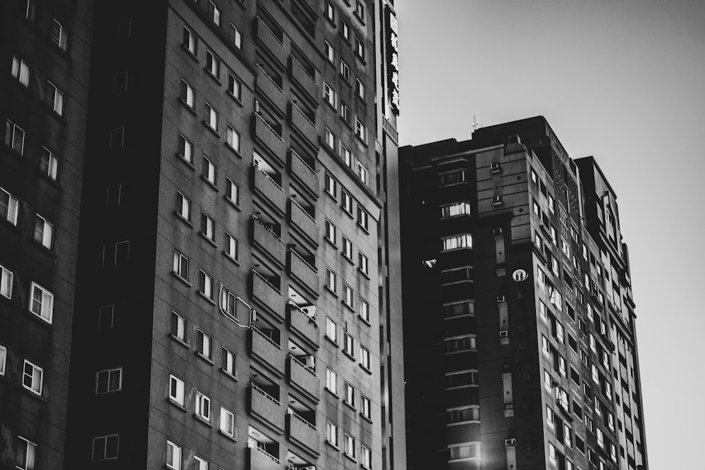 grayscale photo of high rise building