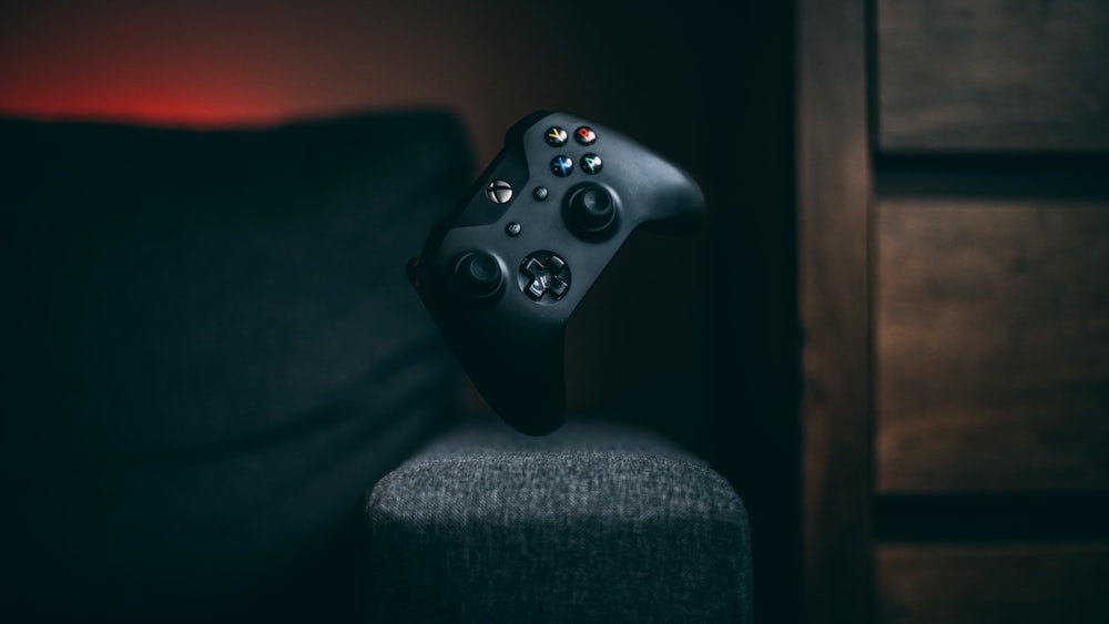 black xbox one game controller