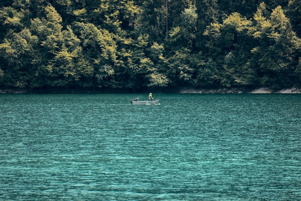 Lake Trips party bus and limo rental