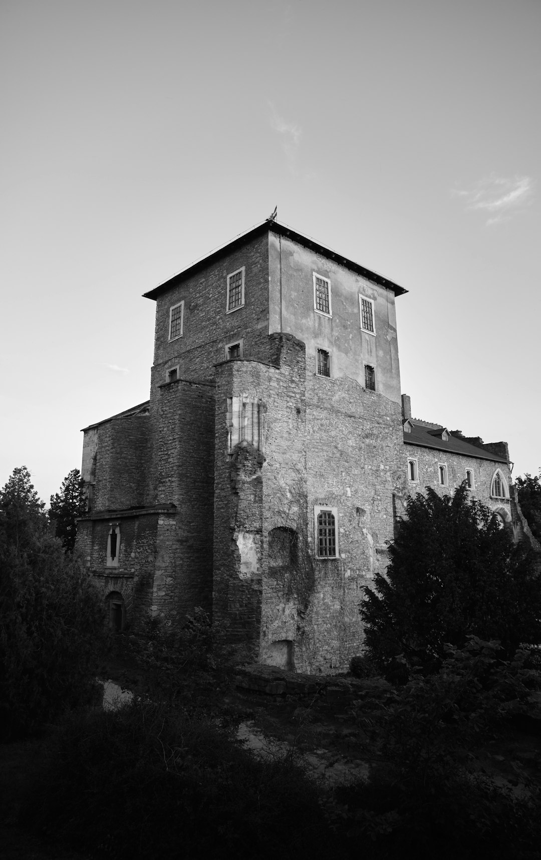 grayscale photo of concrete building