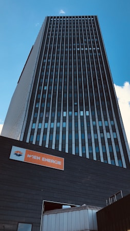 Unlocking Savings: How We Ensure the Best Energy Rates for Your Business