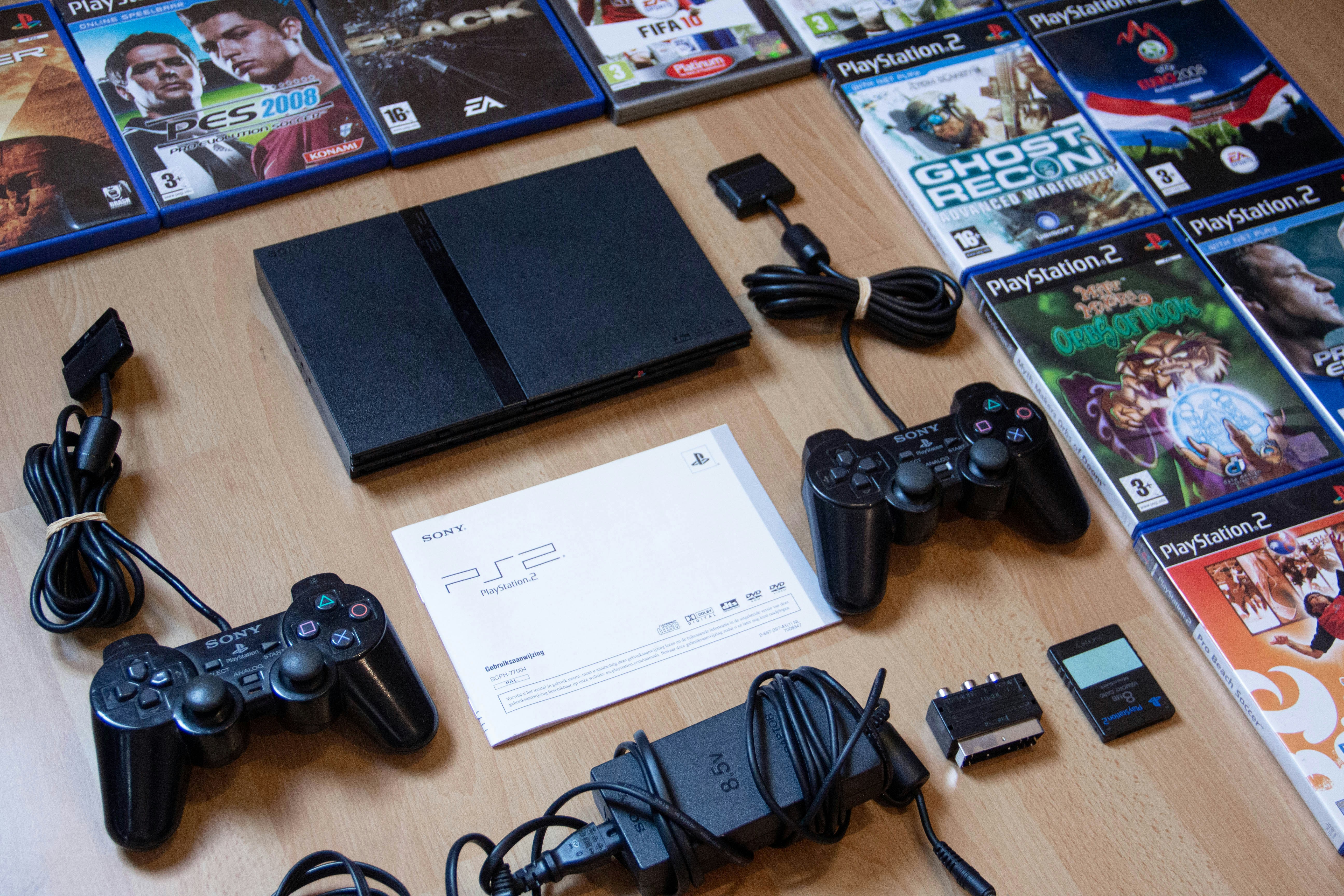 Playstation 2 package with games