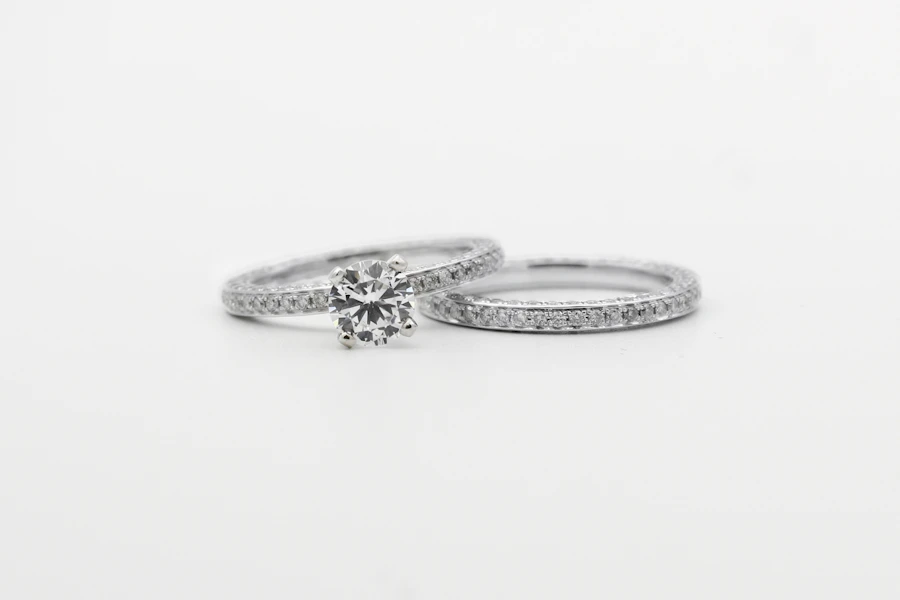 Moonlight Solitaire – silver plated ring