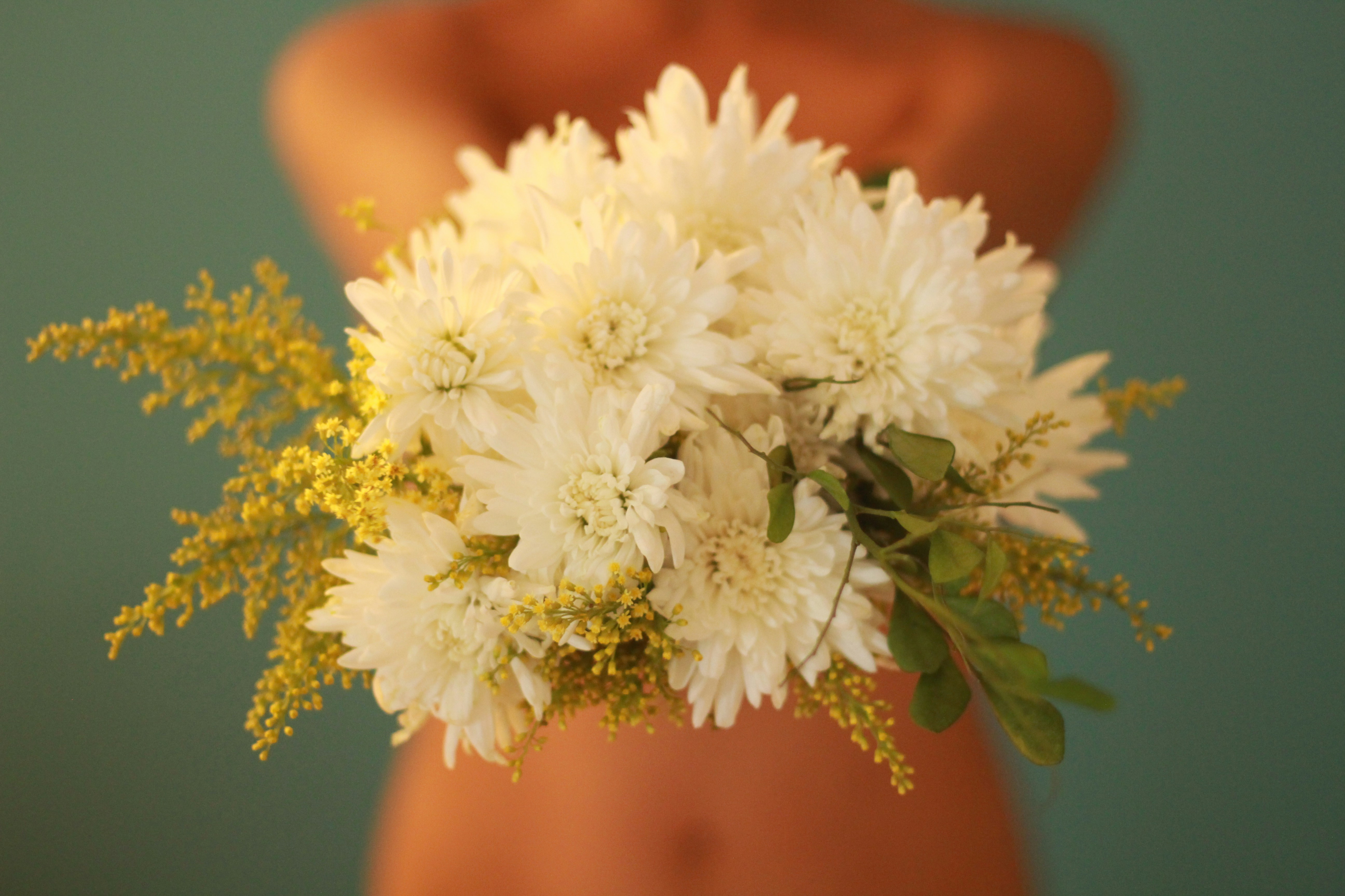 floral vaginal health, wallpaper, Keputihan Setiap Hari, Apakah Normal? Ketahui Jawabannya di Sini 4