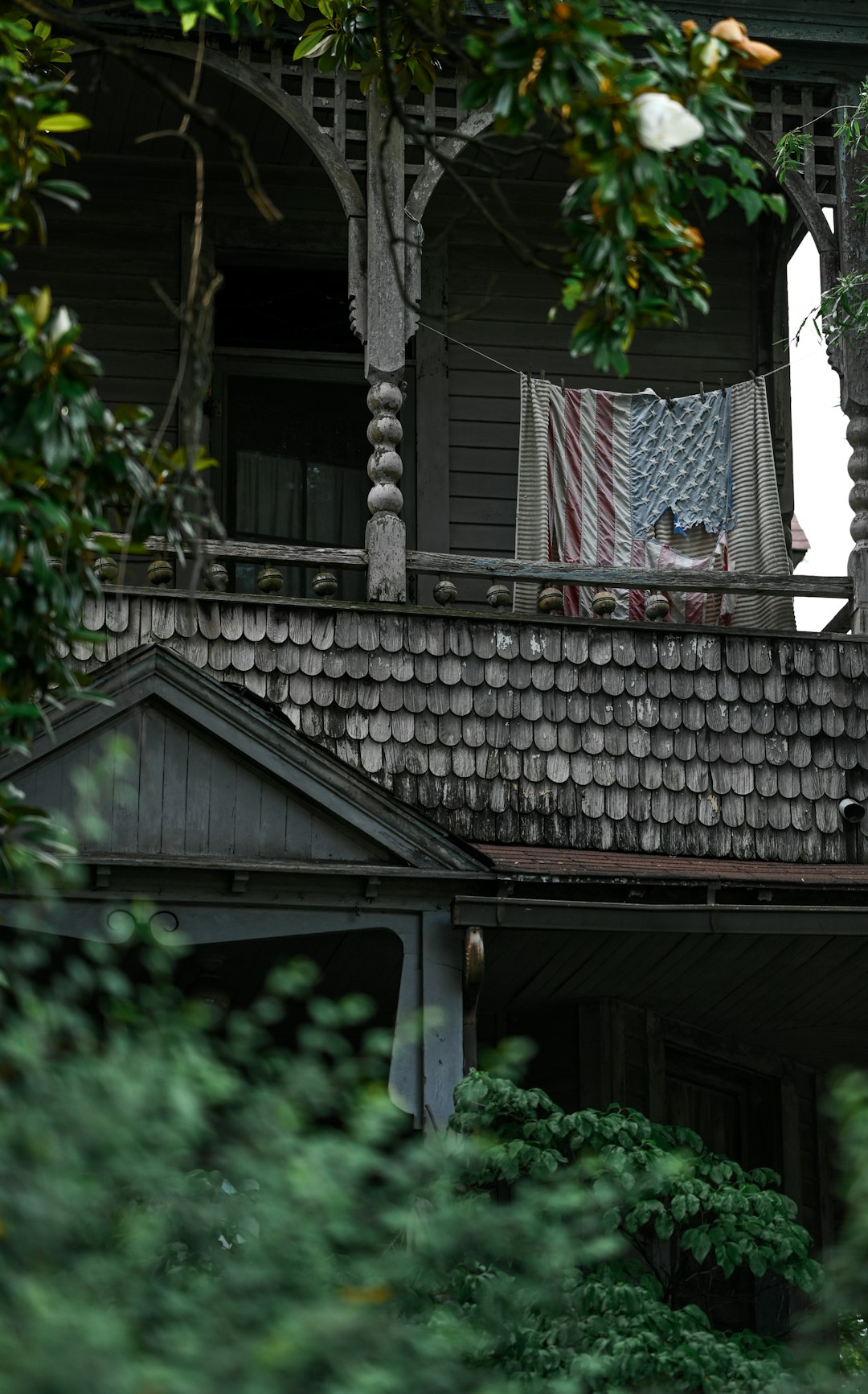 brown and white roof tiles