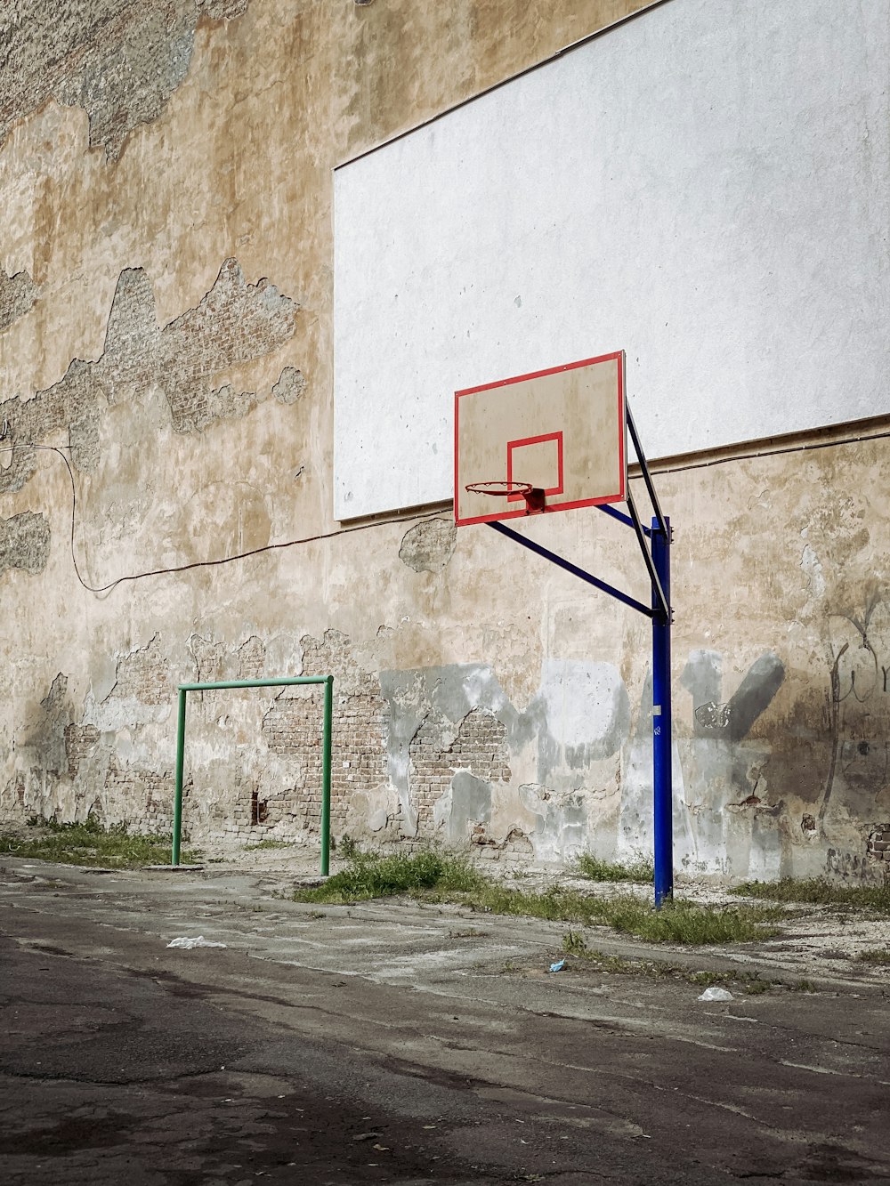 red and white basketball hoop