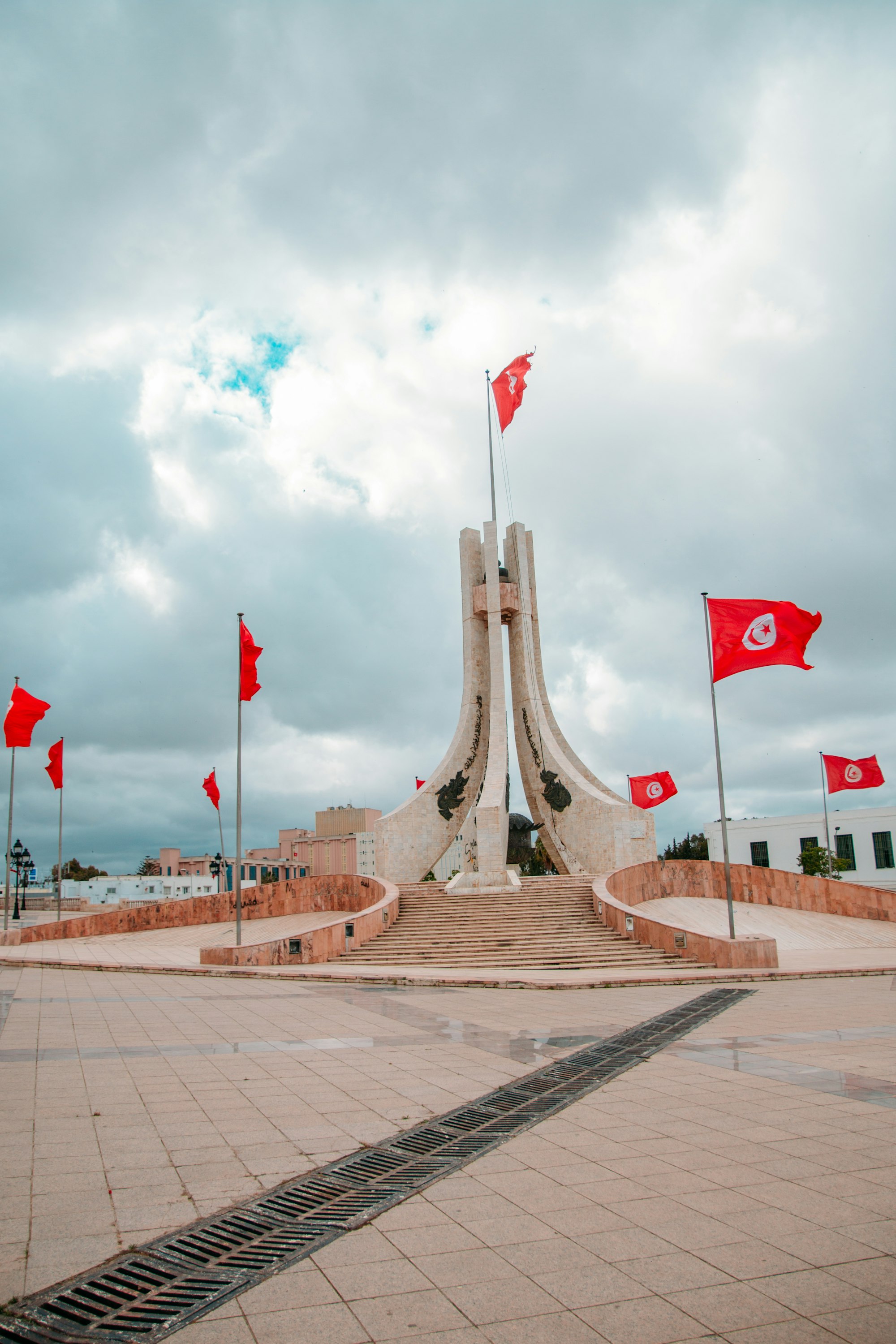 Tunisian Democracy Sheds the Burden of Reciprocity | Insight