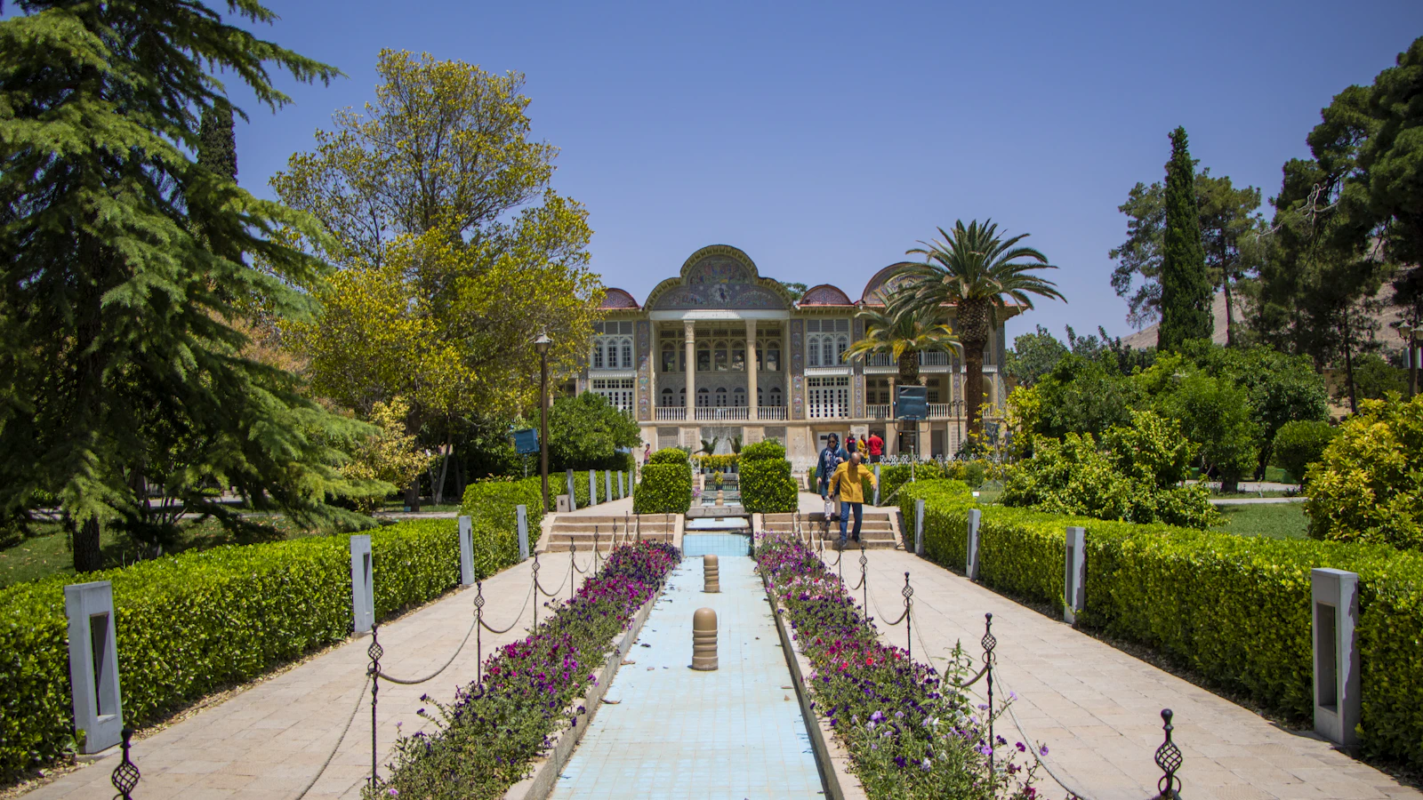 The pavilion and pools of the Eram Garden — Shiraz, Iran