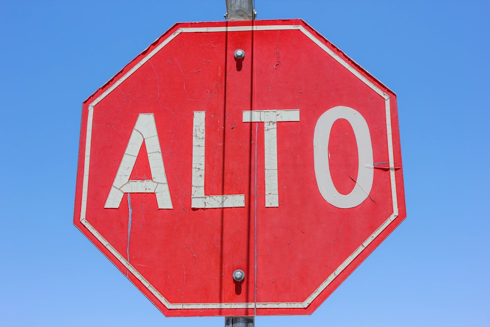 red and white stop sign