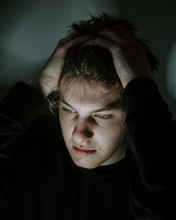 woman in black long sleeve shirt