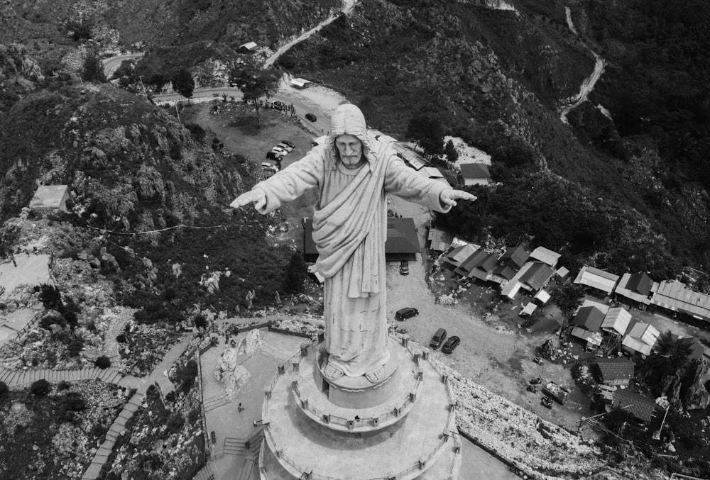 grayscale photo of statue of liberty