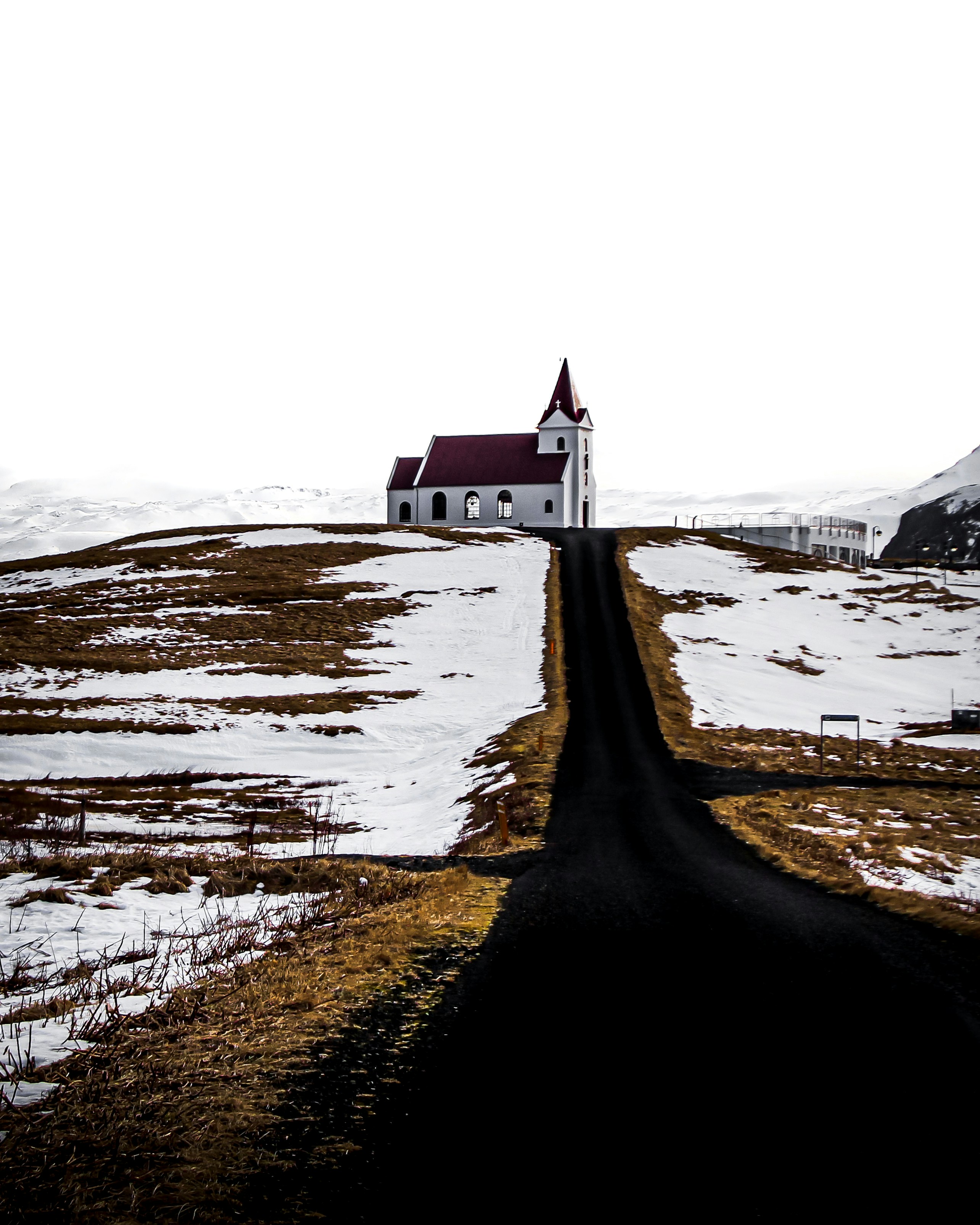 Photo by dwaynedjontono