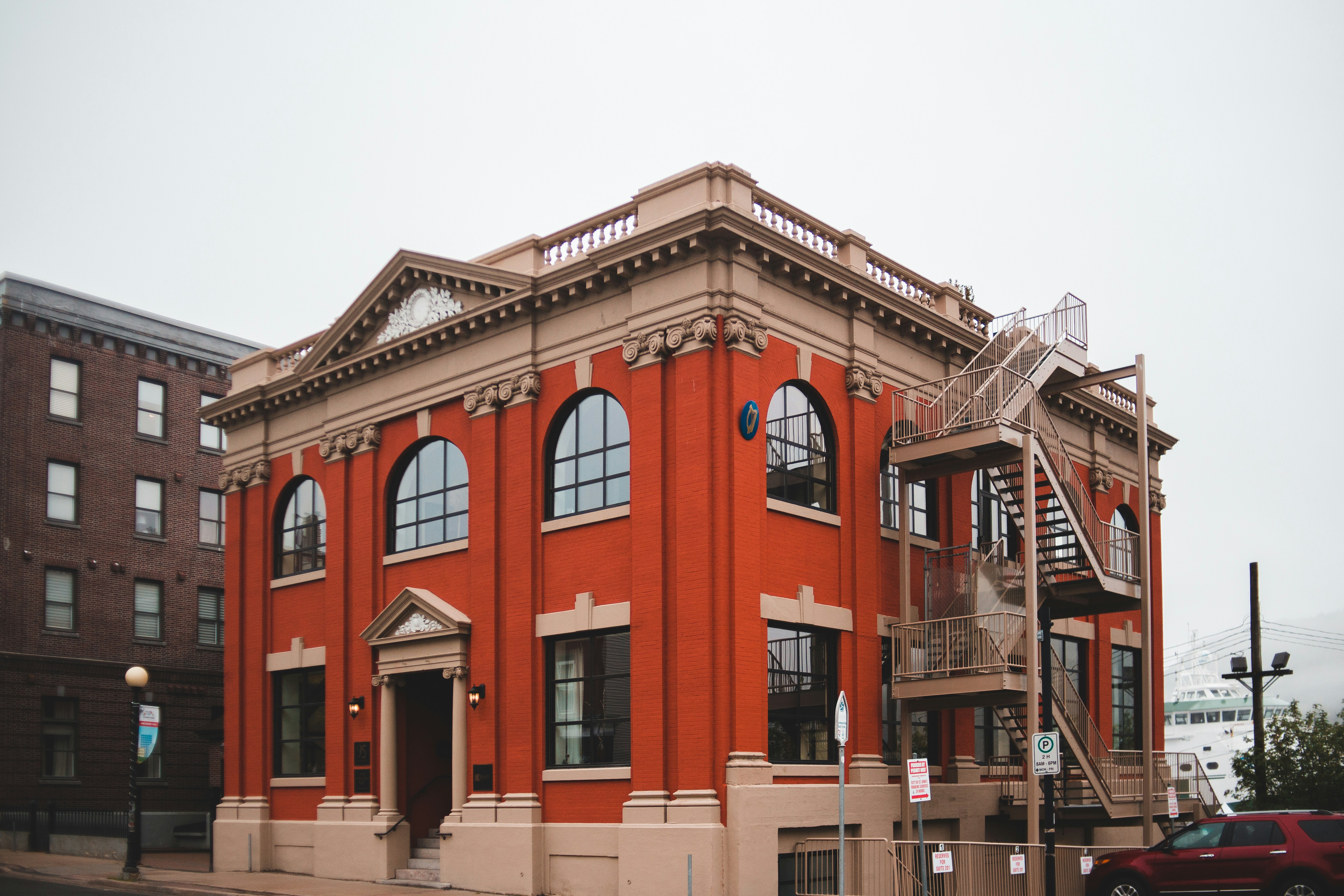 Photo by introspectivedsgn