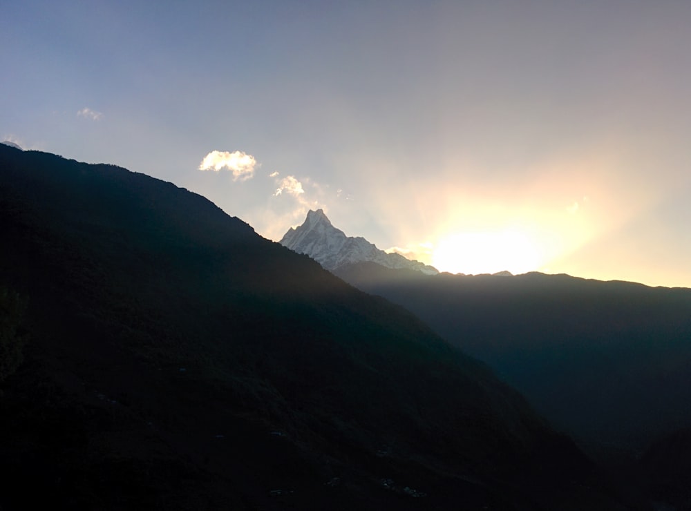 silhouette of mountains during daytime