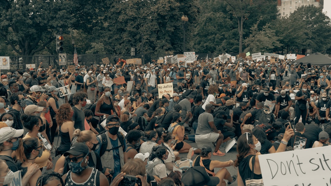 The crowd kneels at the Black Lives Matter protest in Washington DC 6/6/2020 (IG: @clay.banks)