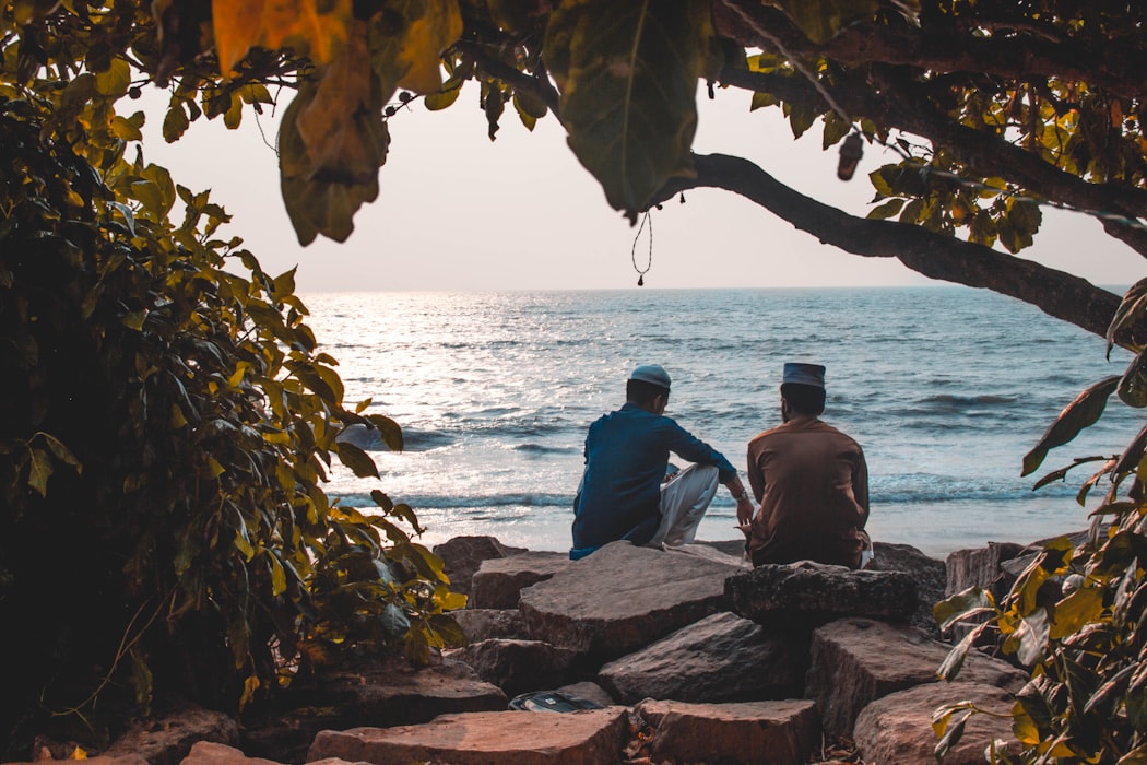 Friends having good time in Kozhikode beach