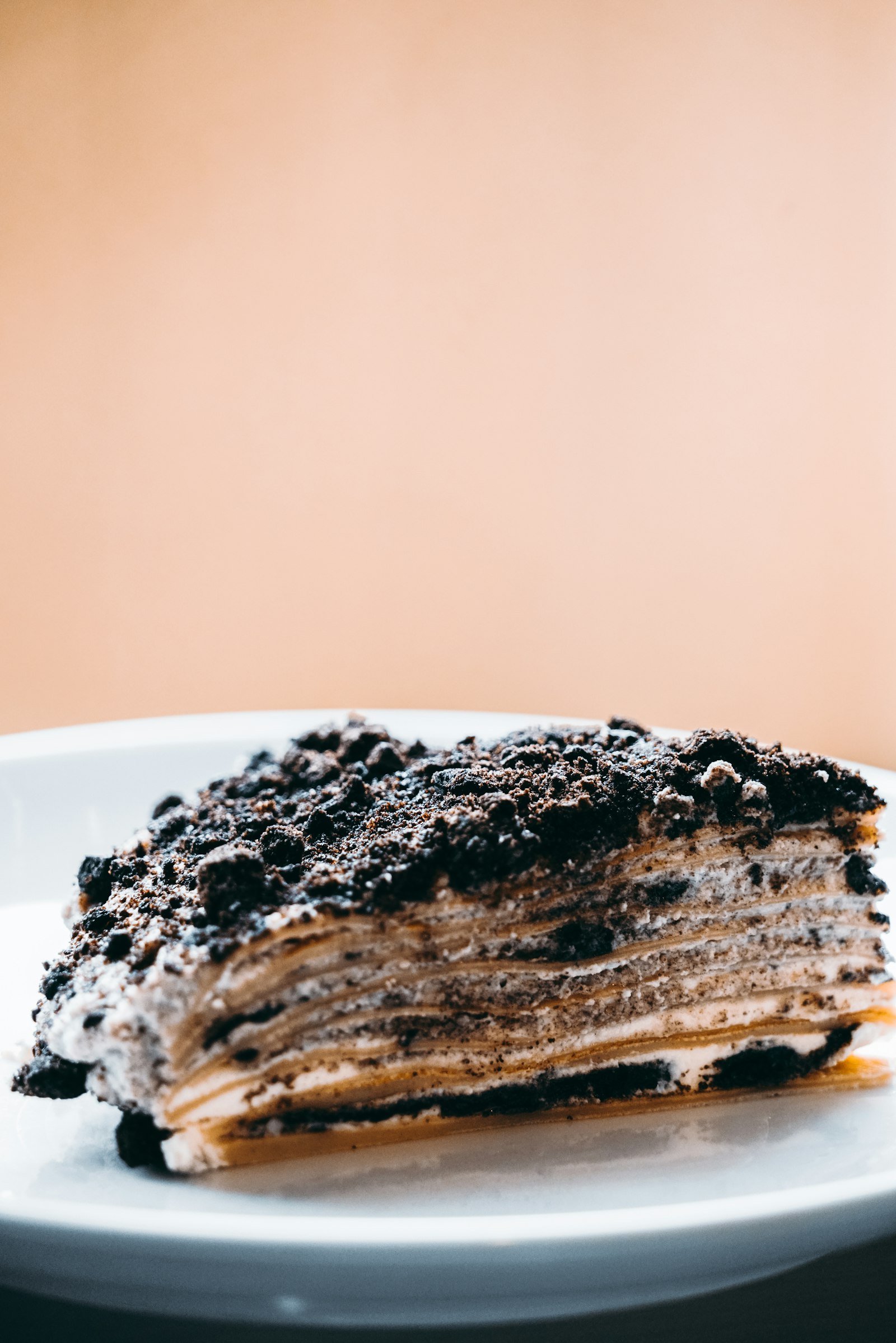 Sony a7R II sample photo. Brown and black cake photography