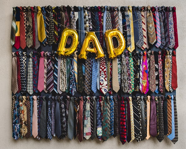 15 Kata-kata Ucapan Selamat Hari Ayah Nasional