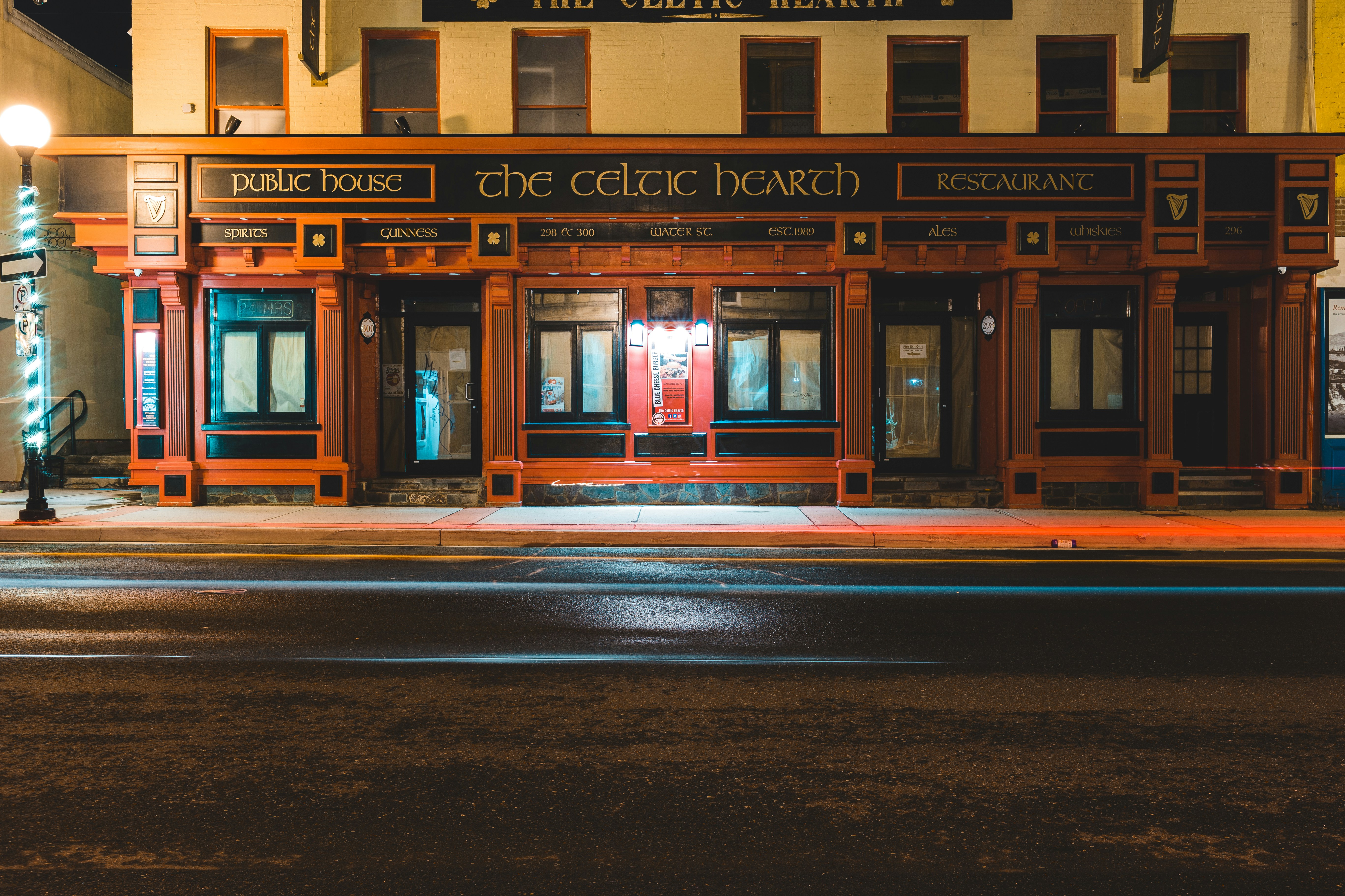 Irish pub