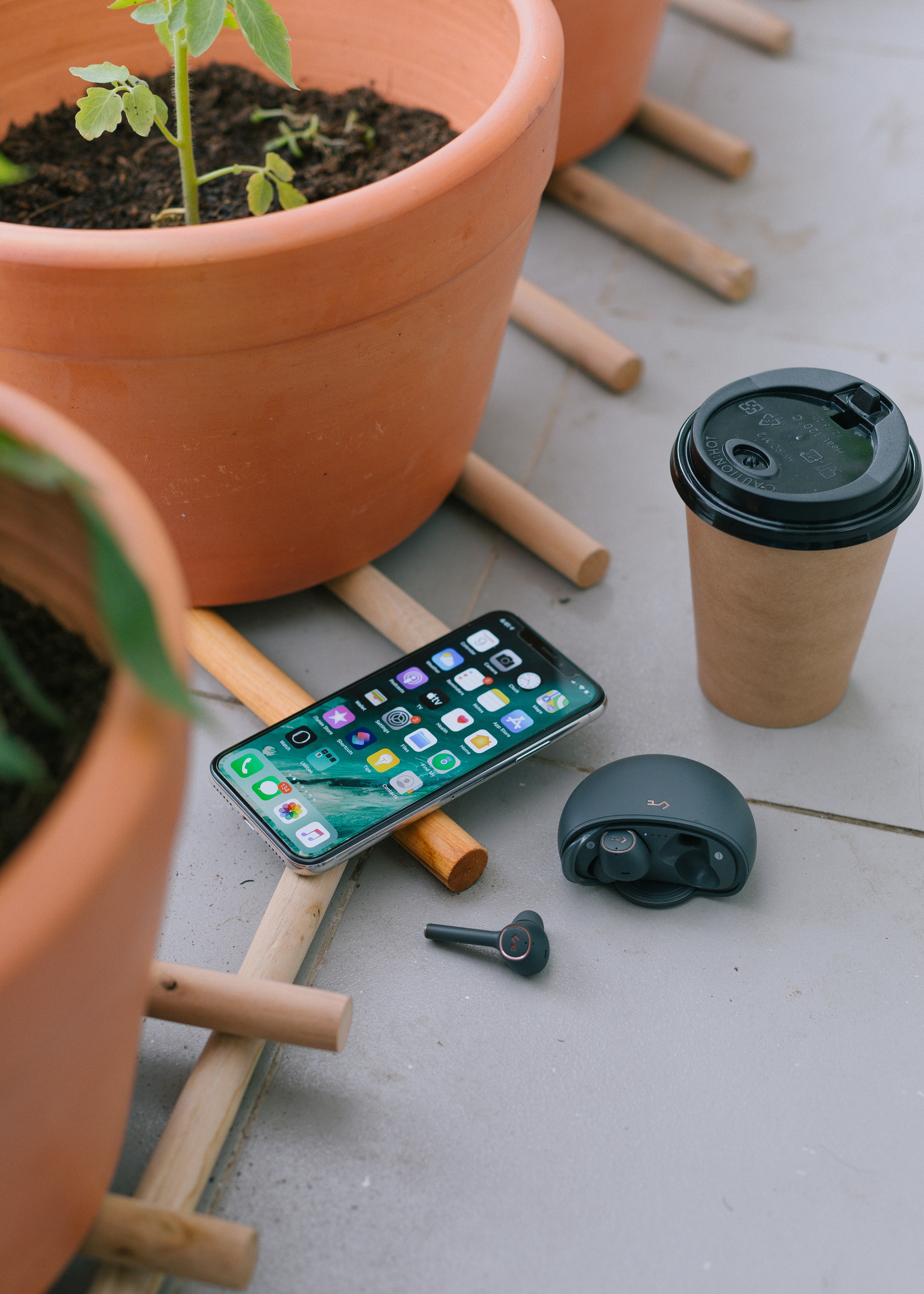 20 Outdoor Smart Gadgets to Shop for Adventure Seekers