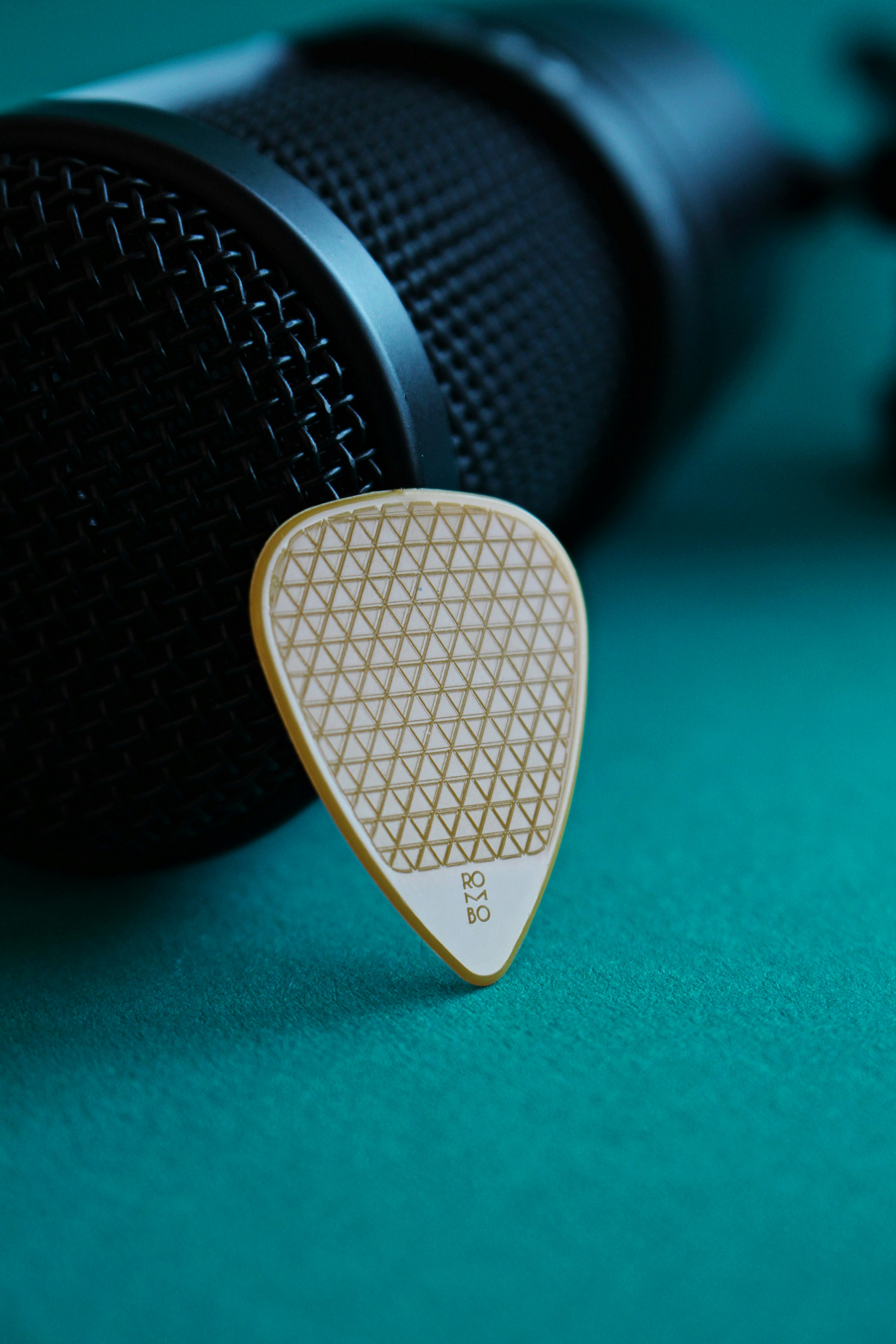 Photo by rombo_guitar_picks