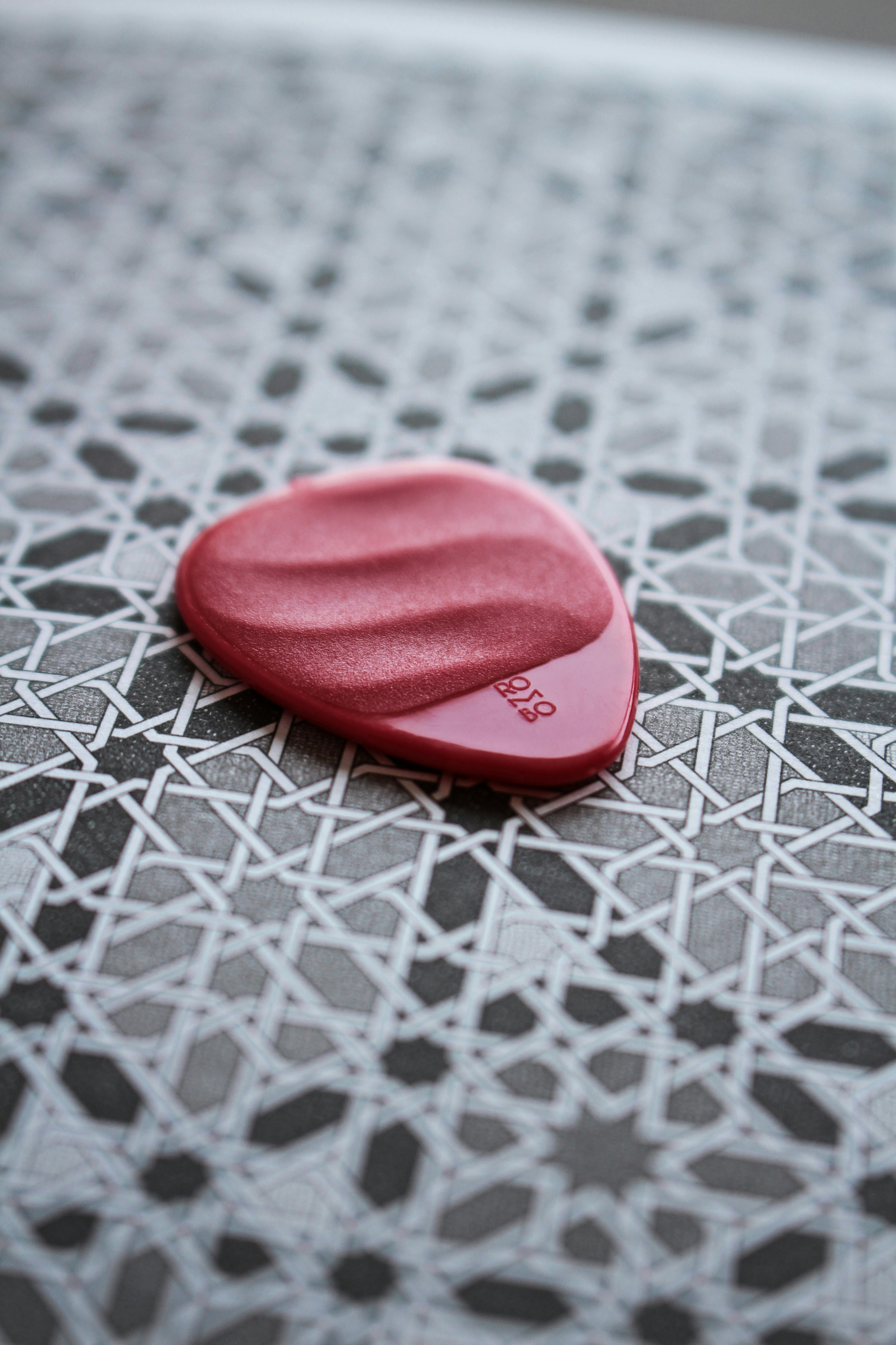 Photo by rombo_guitar_picks