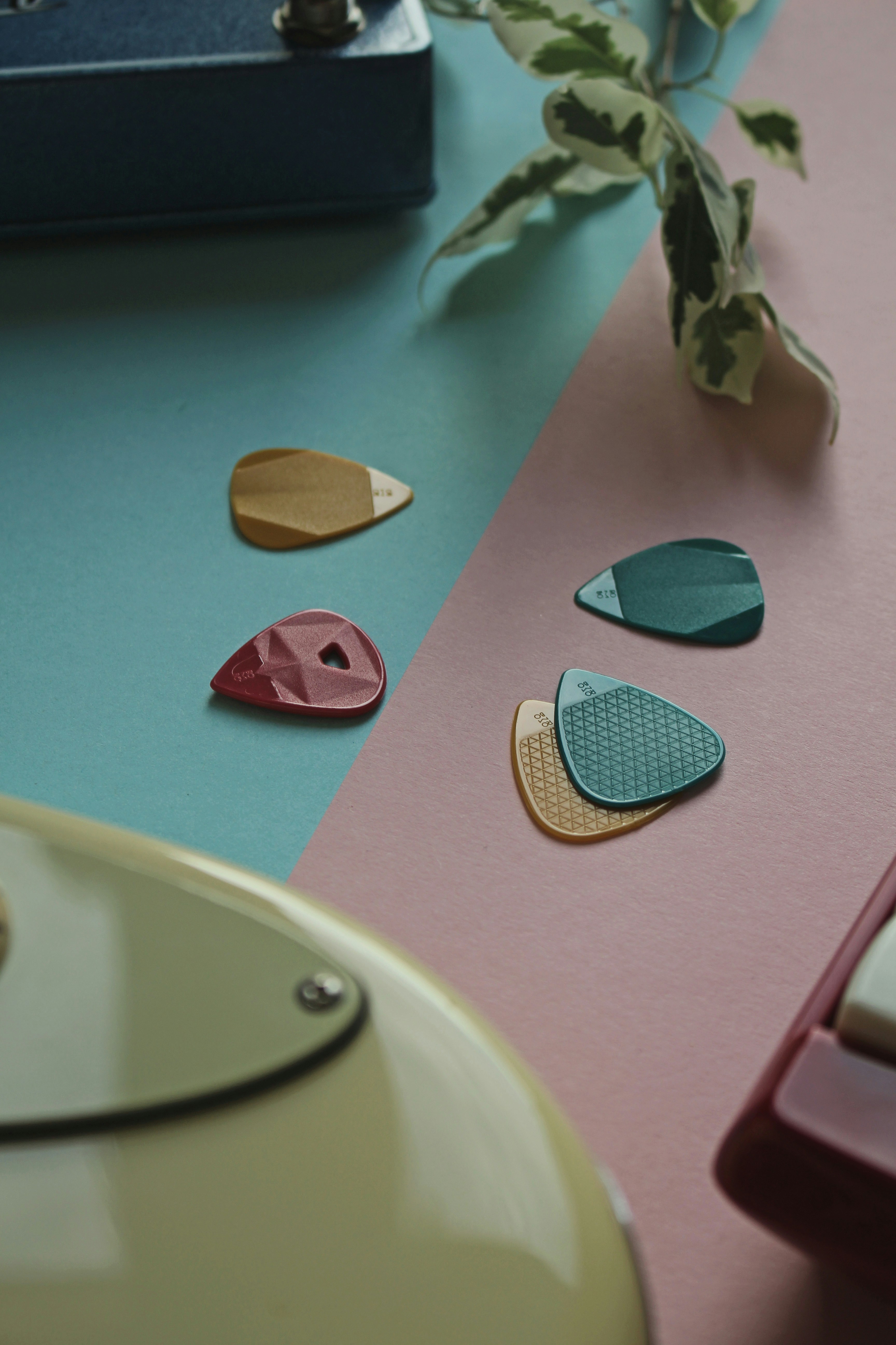 Photo by rombo_guitar_picks