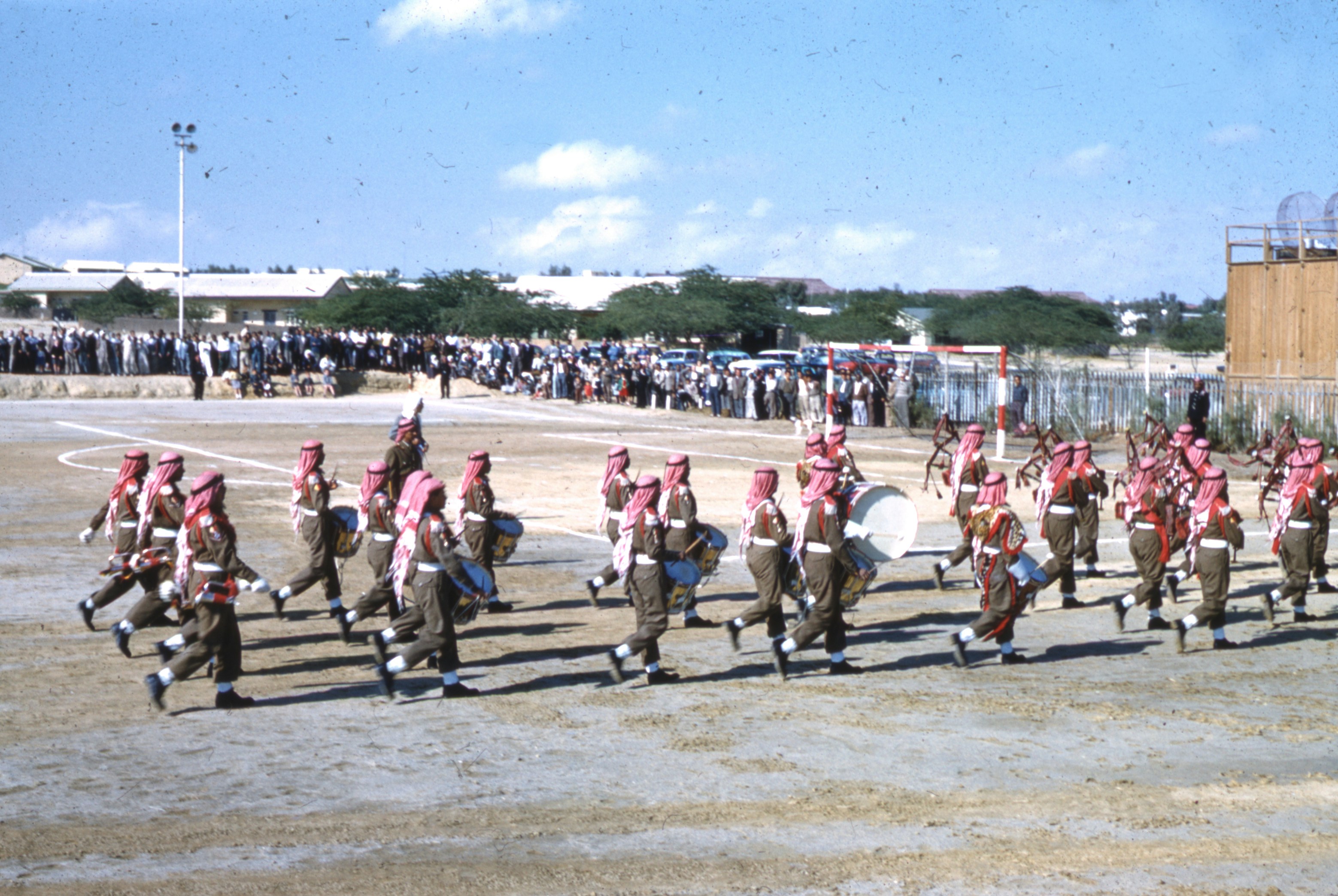 people on beach during daytime, kuwait, old photo, old photograph, digitised slides, saudi arabia, 1950s, 1960s, 50s, 60s, vintage, arabia, uae, middle east, 
